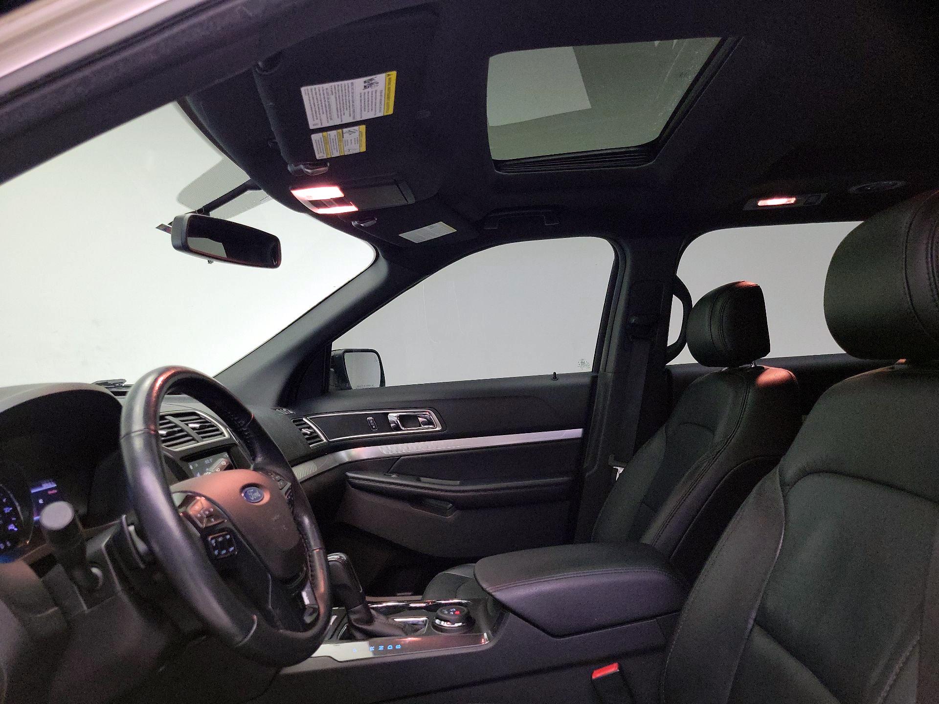 Thumbnail: 2017 Ford Explorer - 20