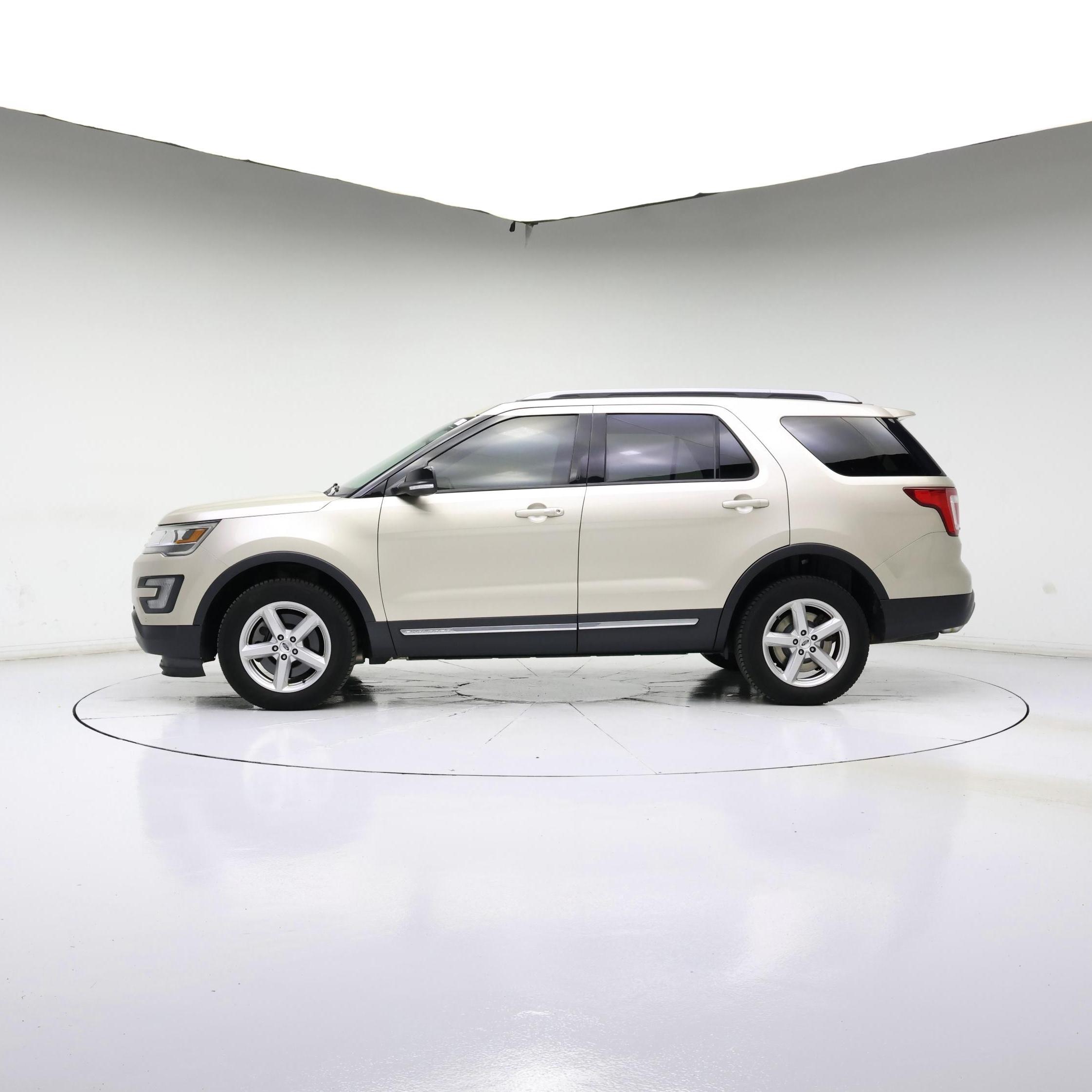 Thumbnail: 2017 Ford Explorer - 3