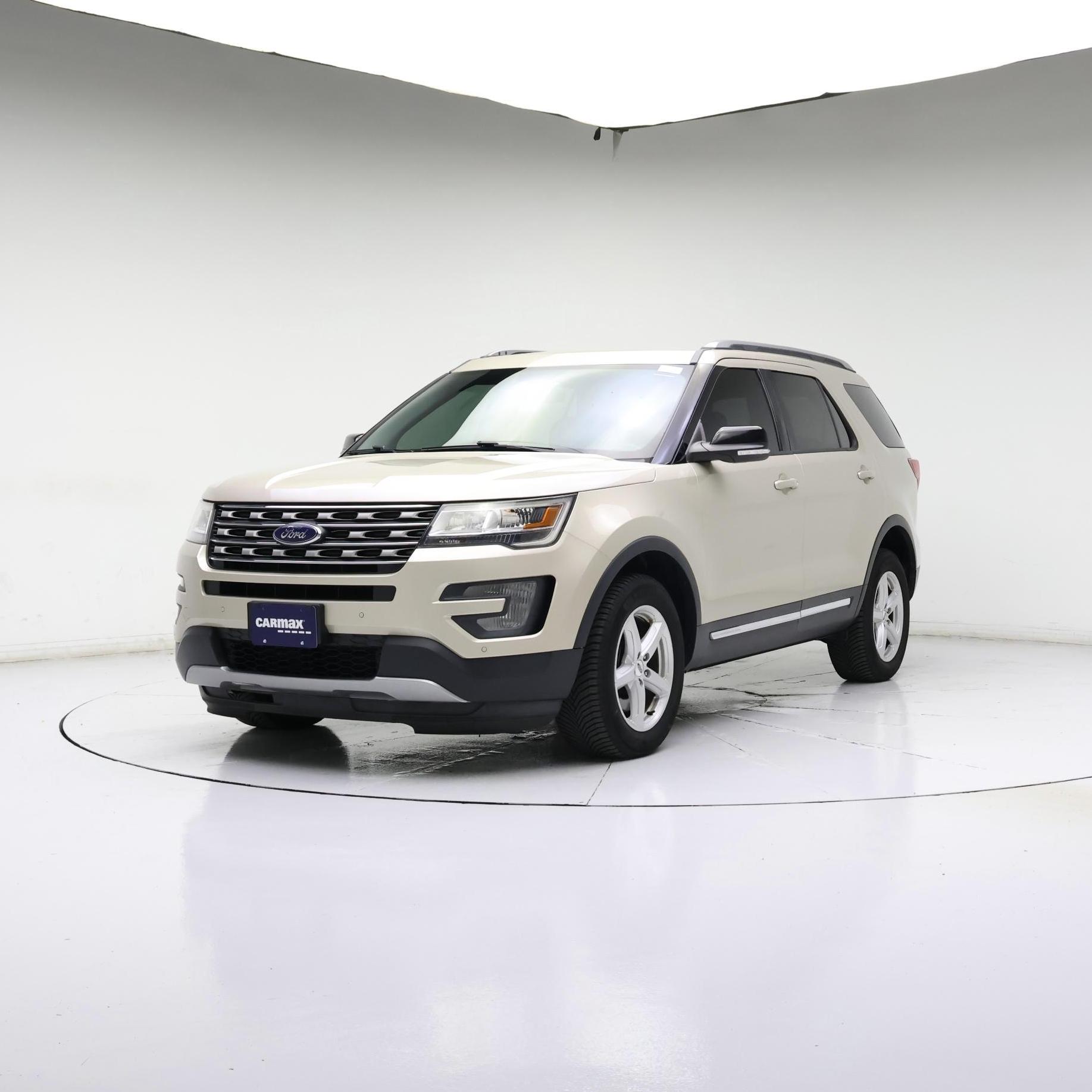Thumbnail: 2017 Ford Explorer - 4