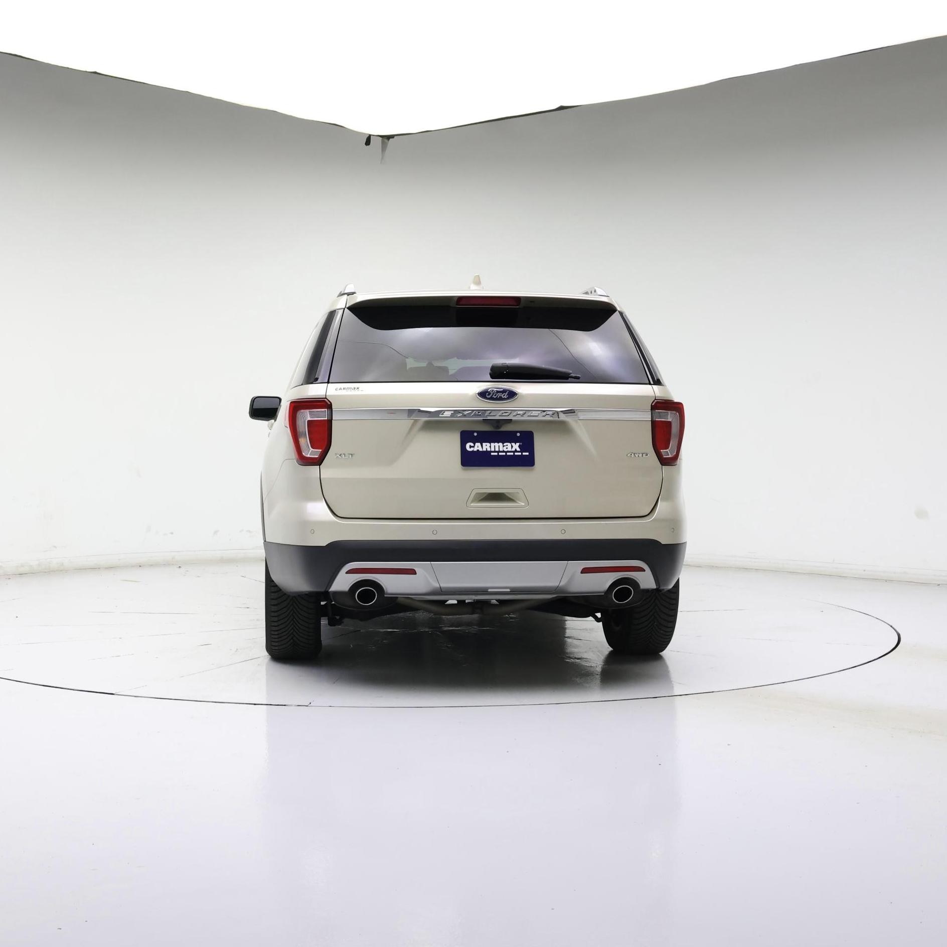Thumbnail: 2017 Ford Explorer - 6