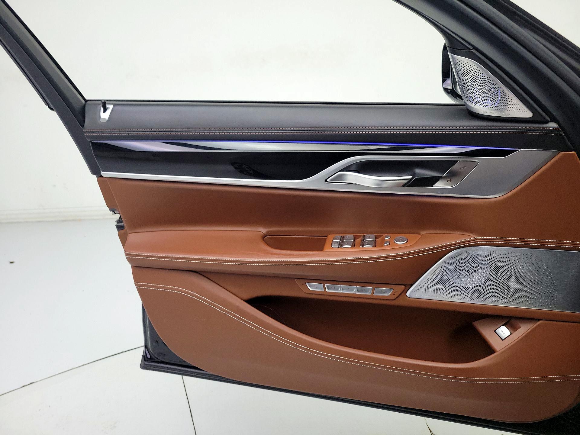 Thumbnail: 2018 BMW 7 Series - 12