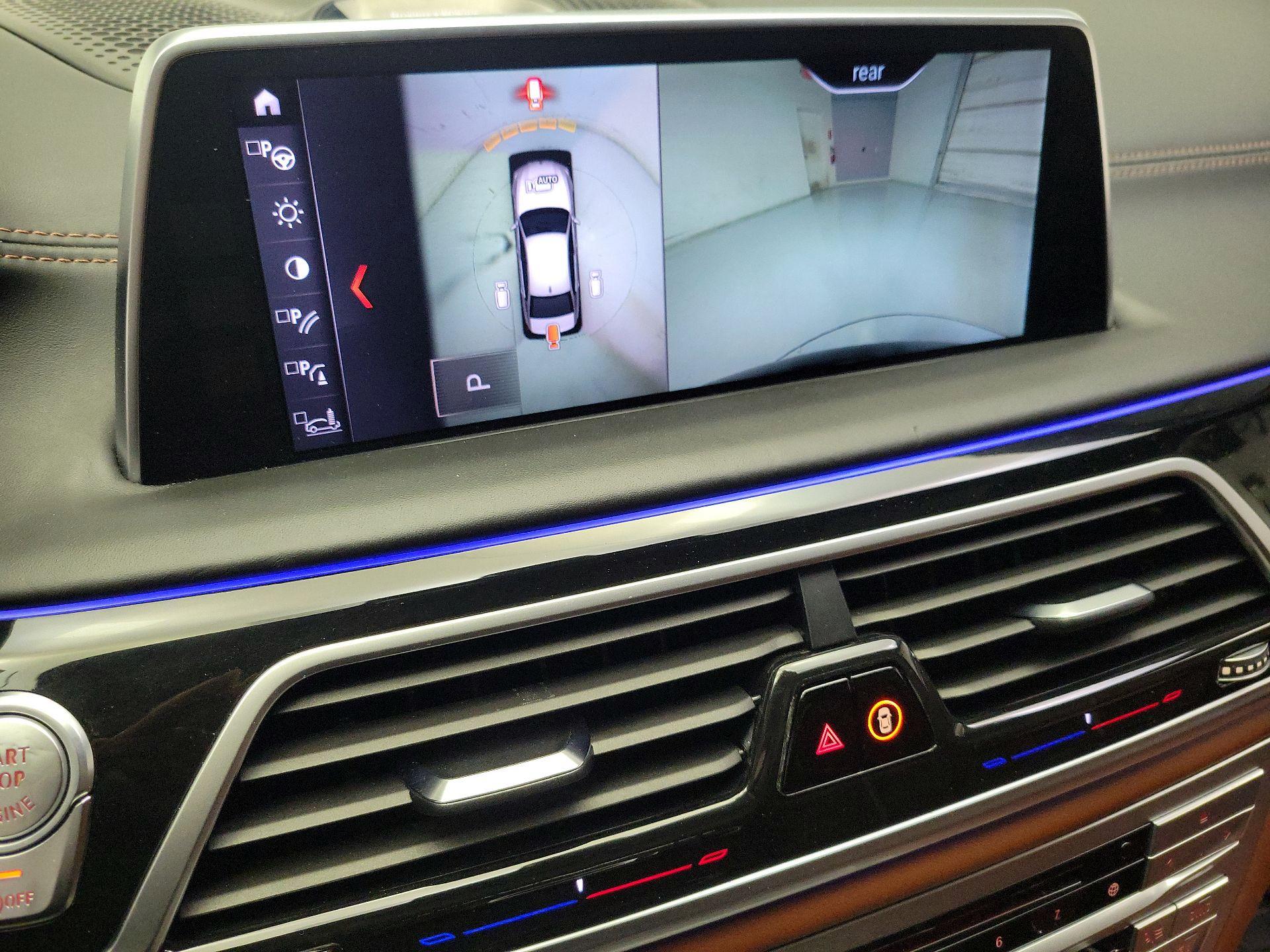 Thumbnail: 2018 BMW 7 Series - 15