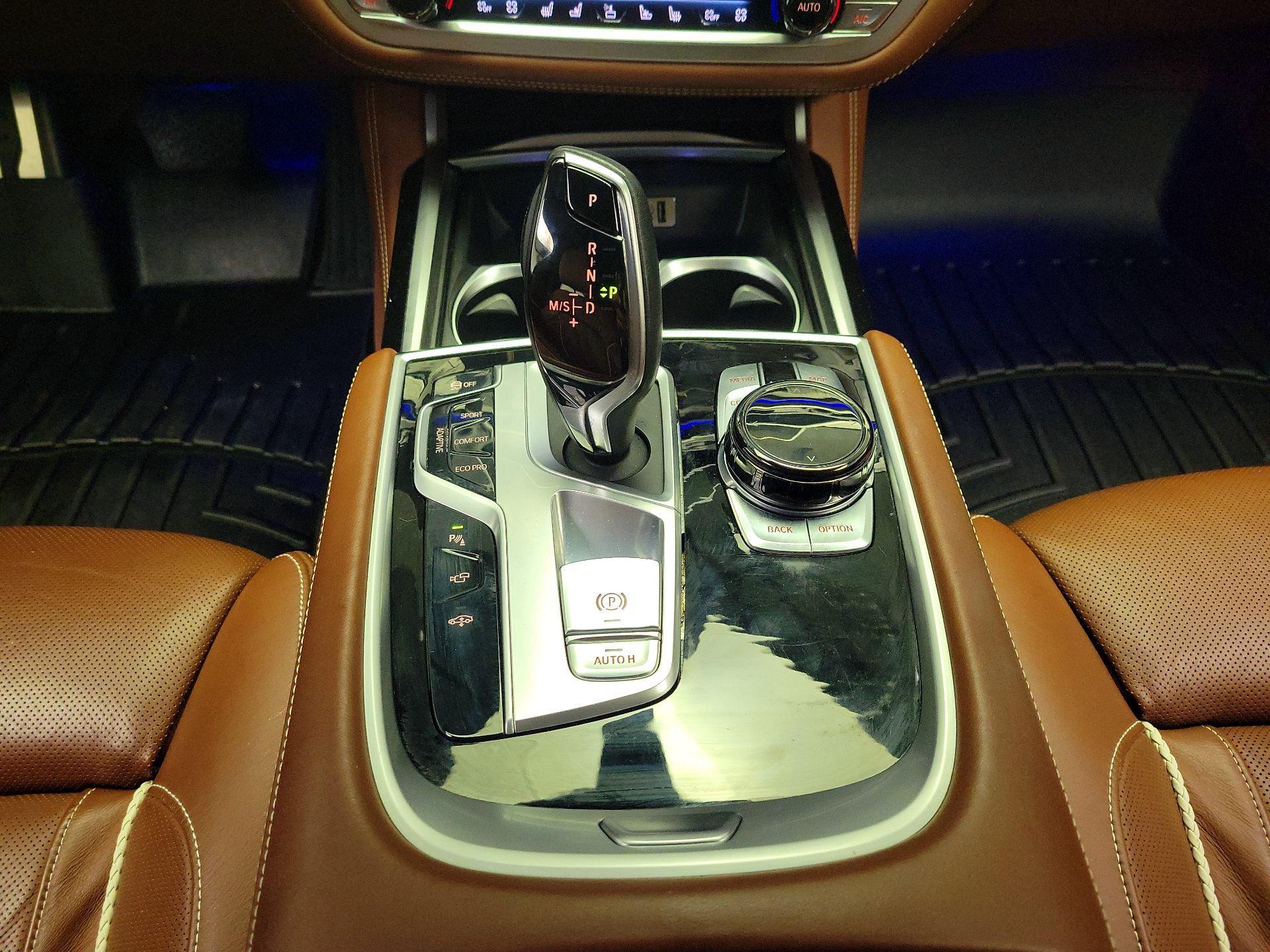 Thumbnail: 2018 BMW 7 Series - 18