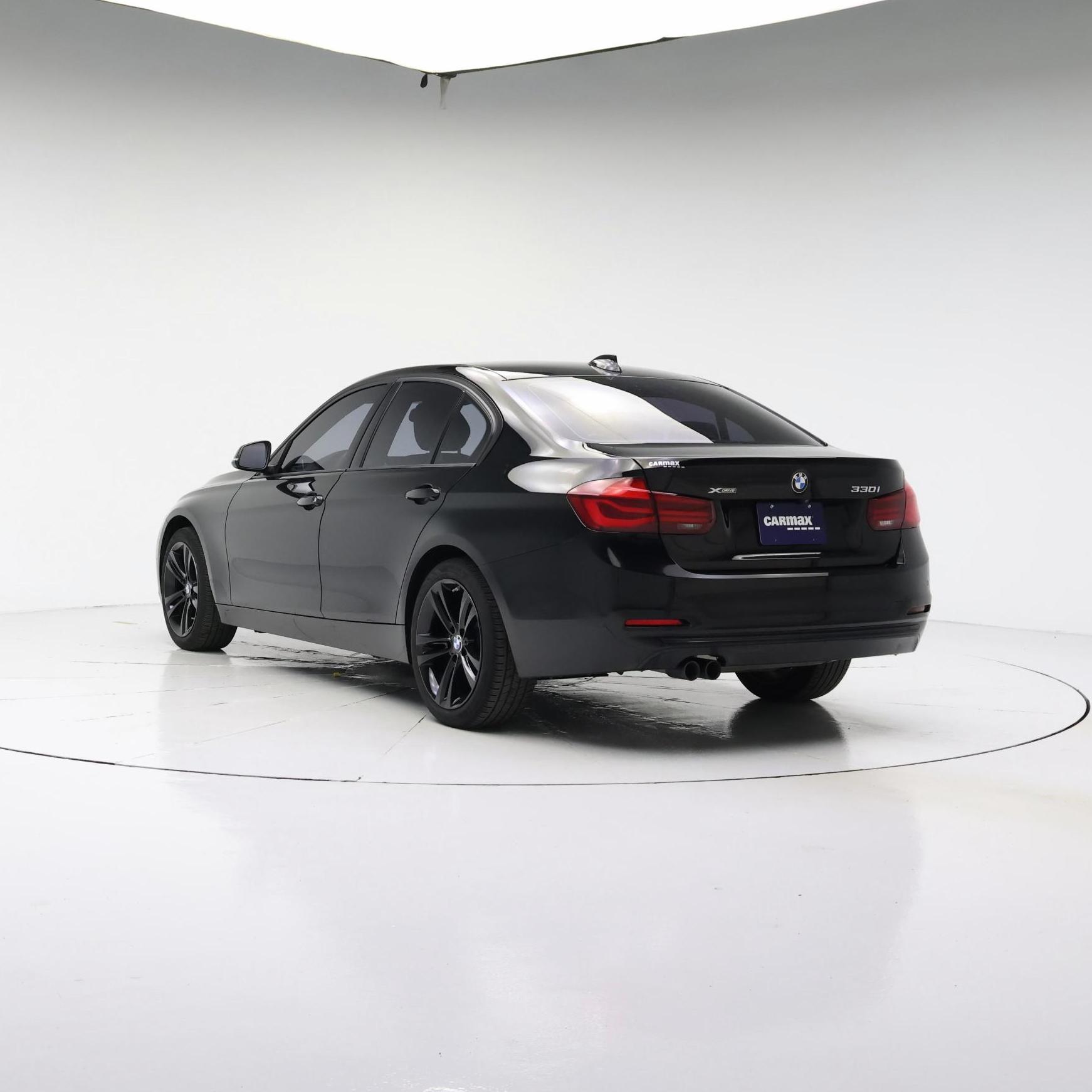 Thumbnail: 2018 BMW 3 Series - 2