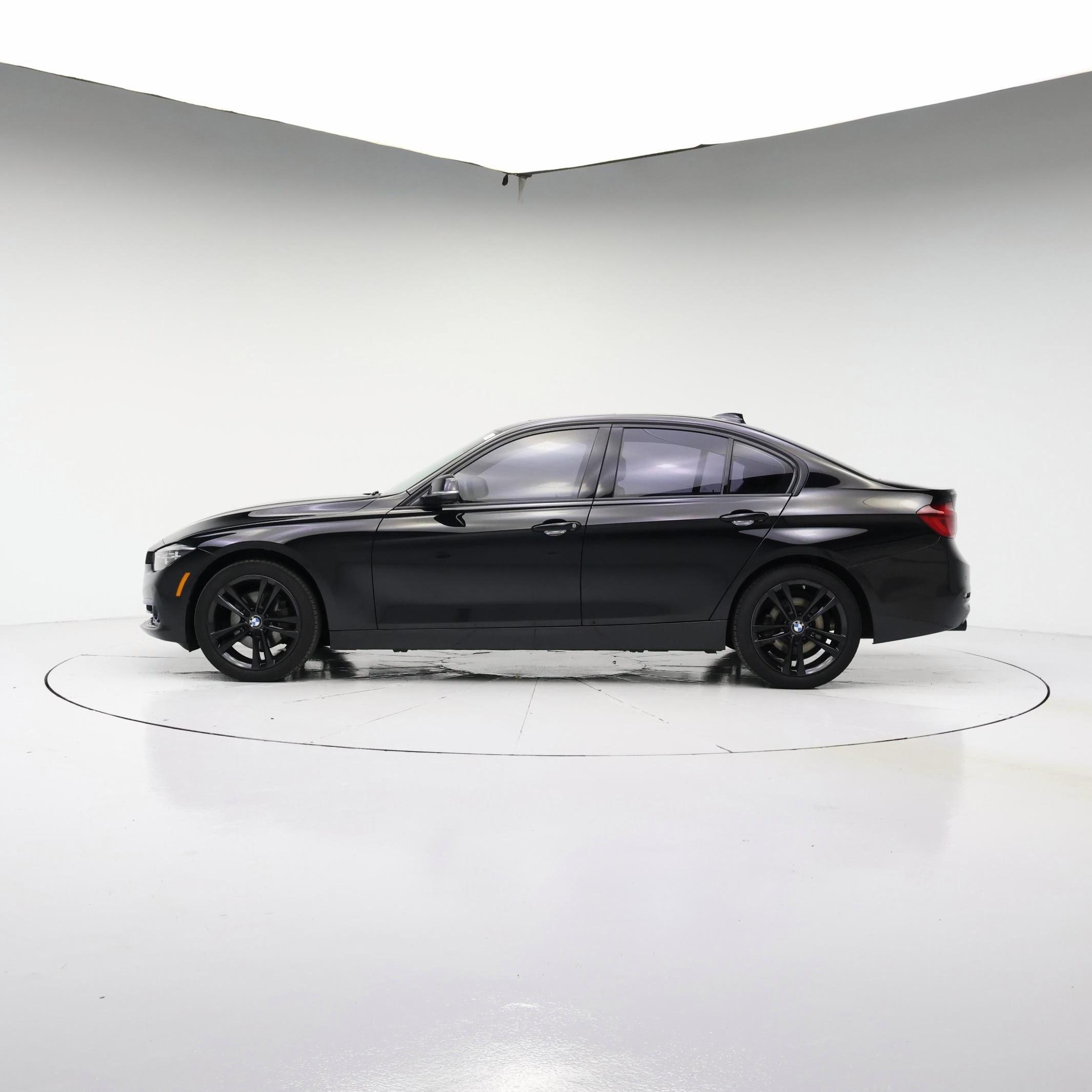 Thumbnail: 2018 BMW 3 Series - 3