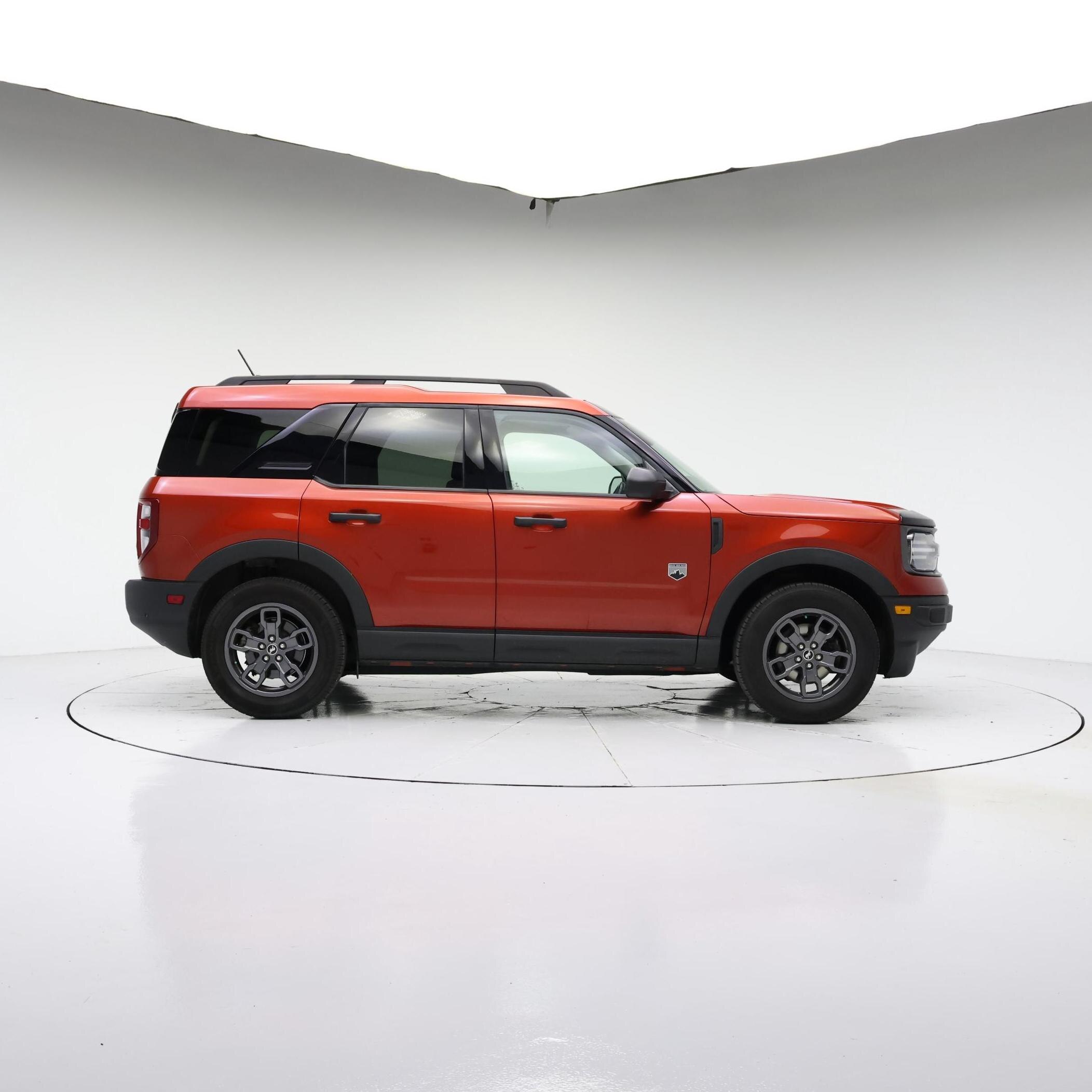 Thumbnail: 2022 Ford Bronco Sport - 3