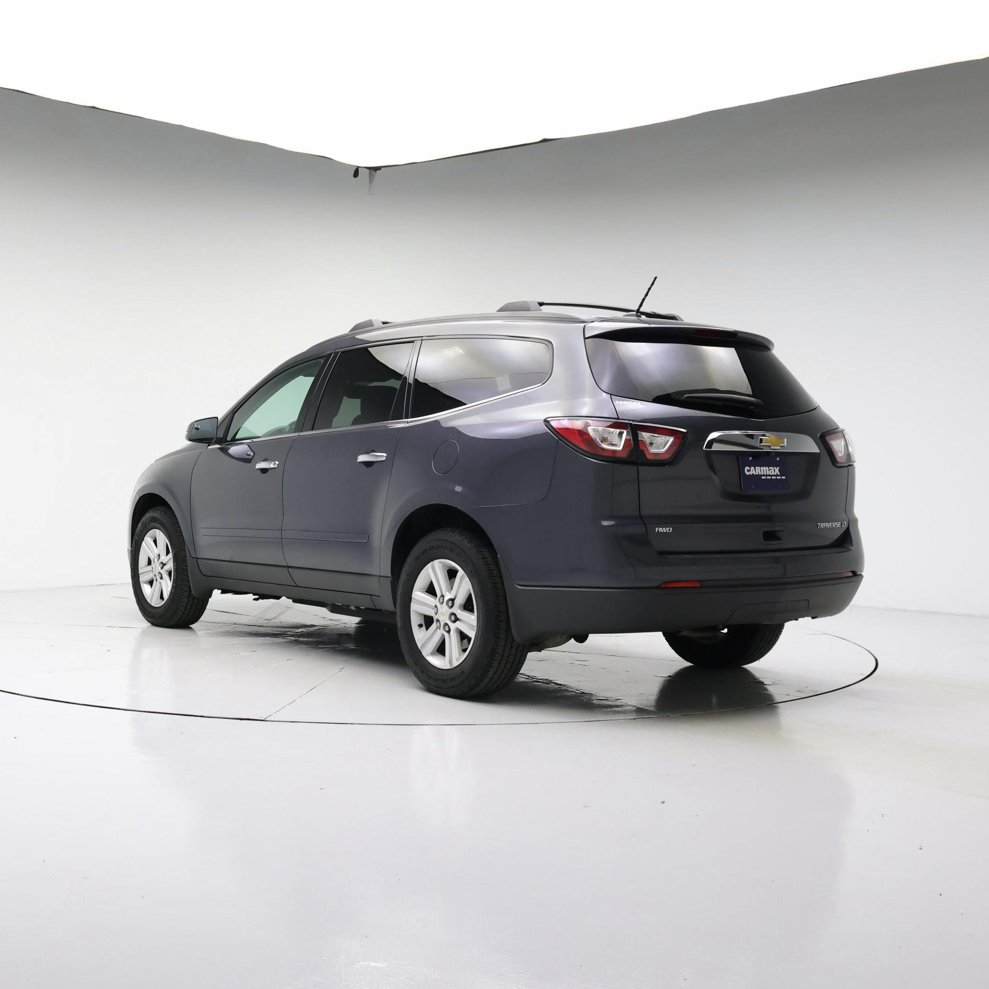 Thumbnail: 2014 Chevrolet Traverse - 2