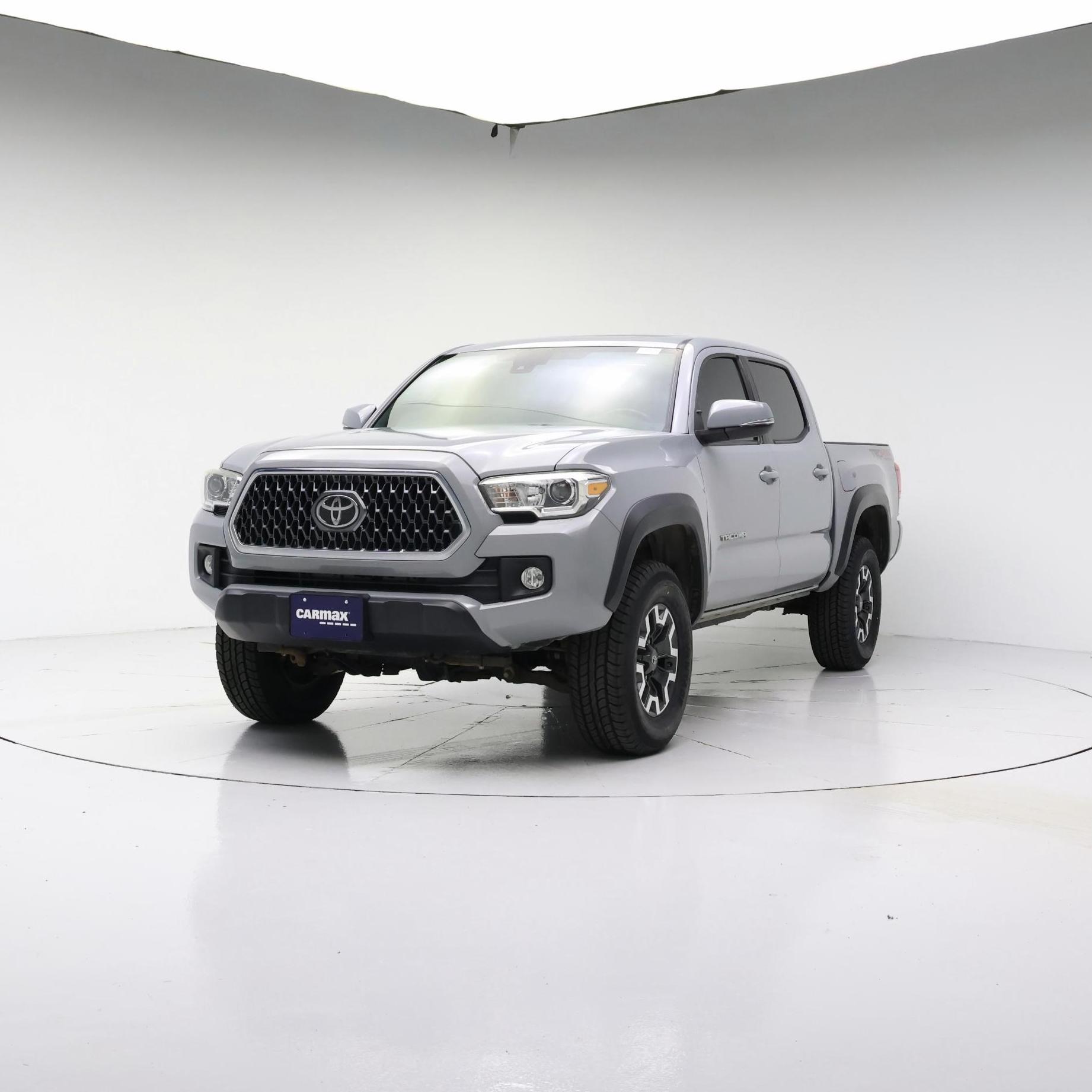 Thumbnail: 2019 Toyota Tacoma - 4