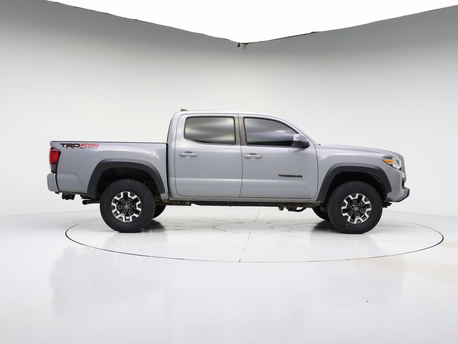 2019 Toyota Tacoma TRD Off Road - Photo 8