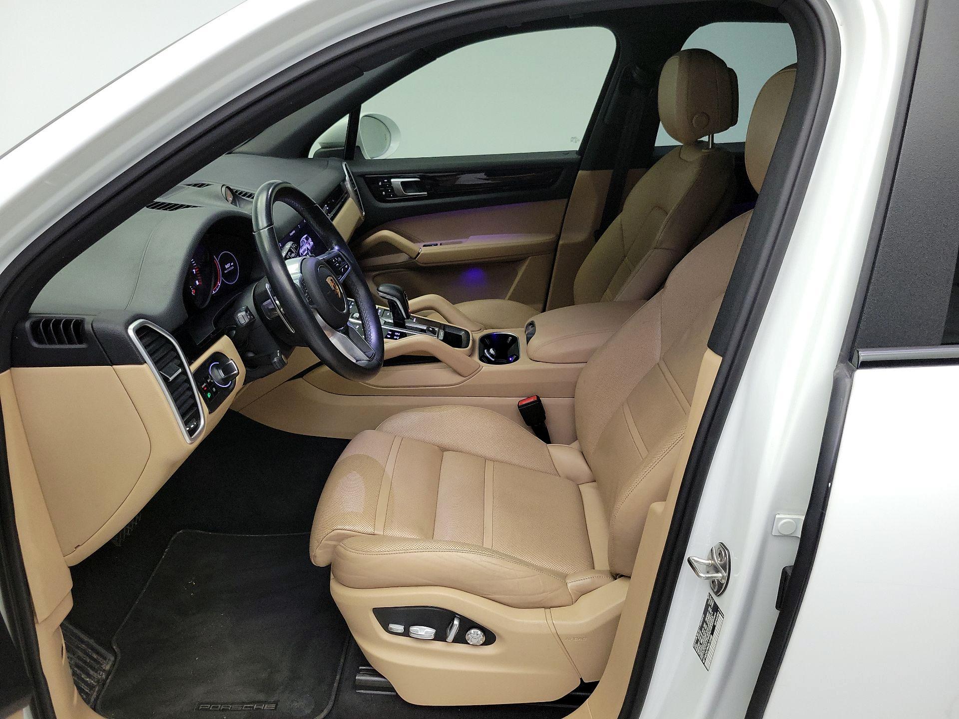 Thumbnail: 2019 Porsche Cayenne - 11