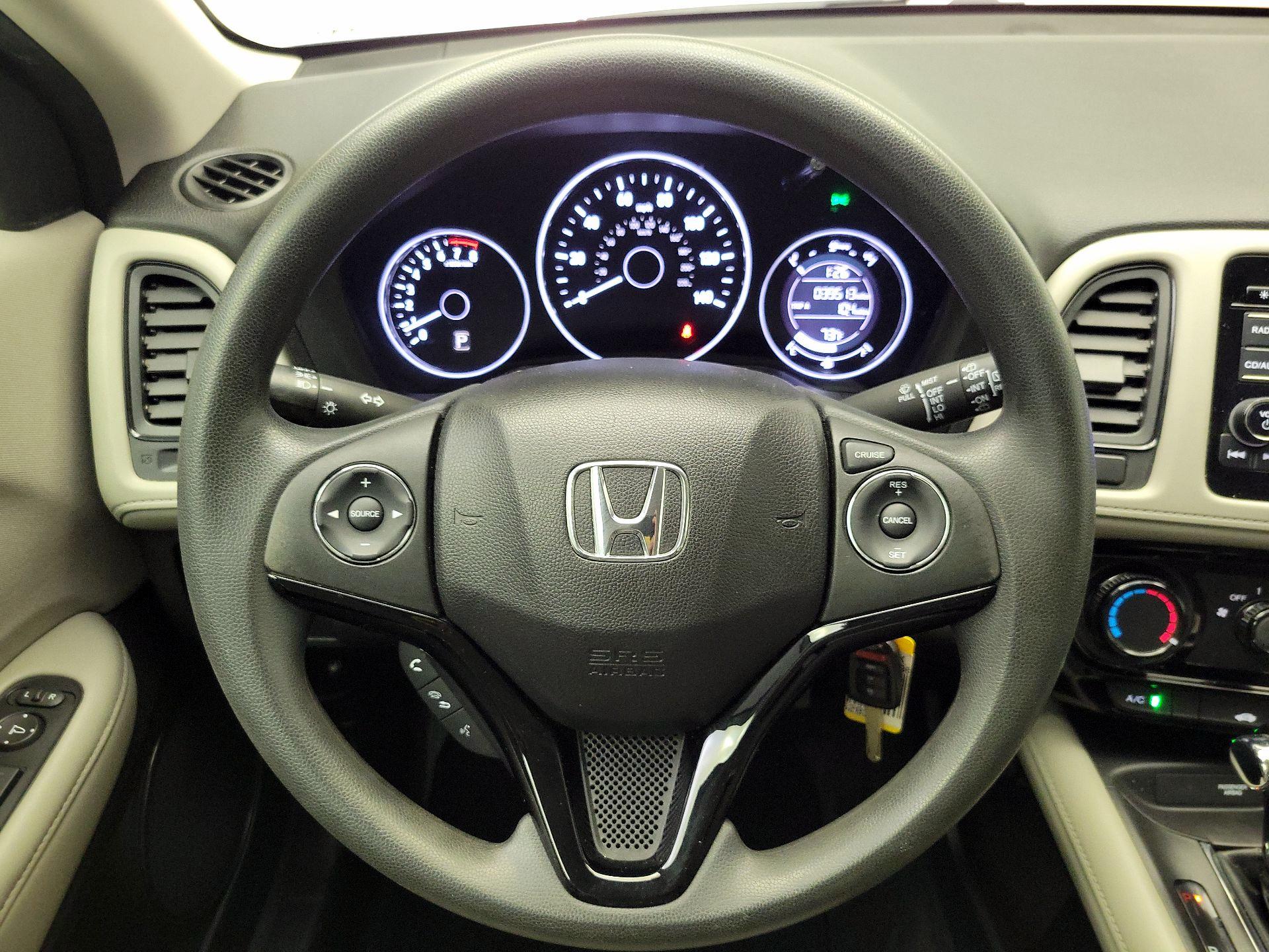Thumbnail: 2016 Honda HR-V - 10