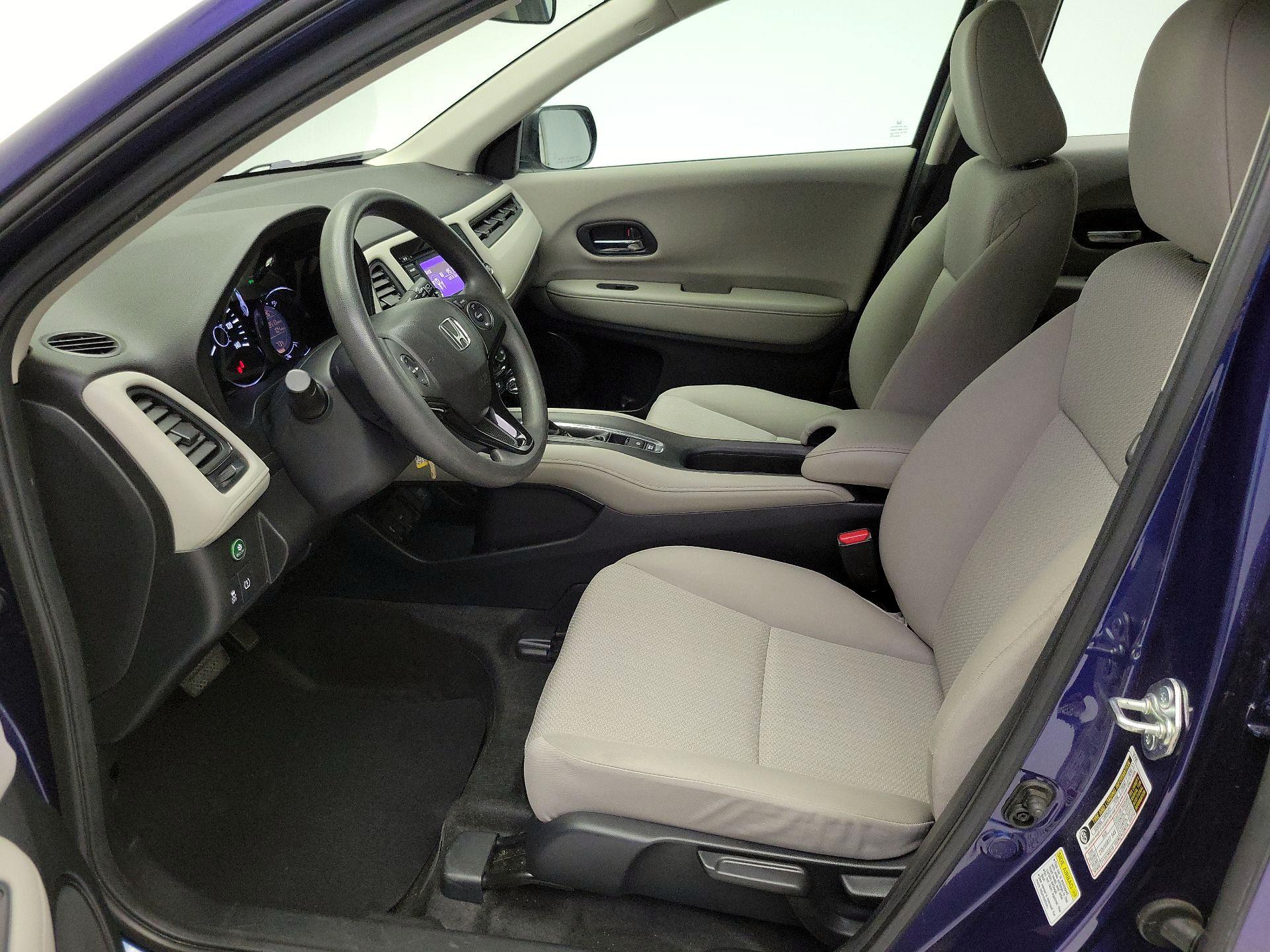 Thumbnail: 2016 Honda HR-V - 11