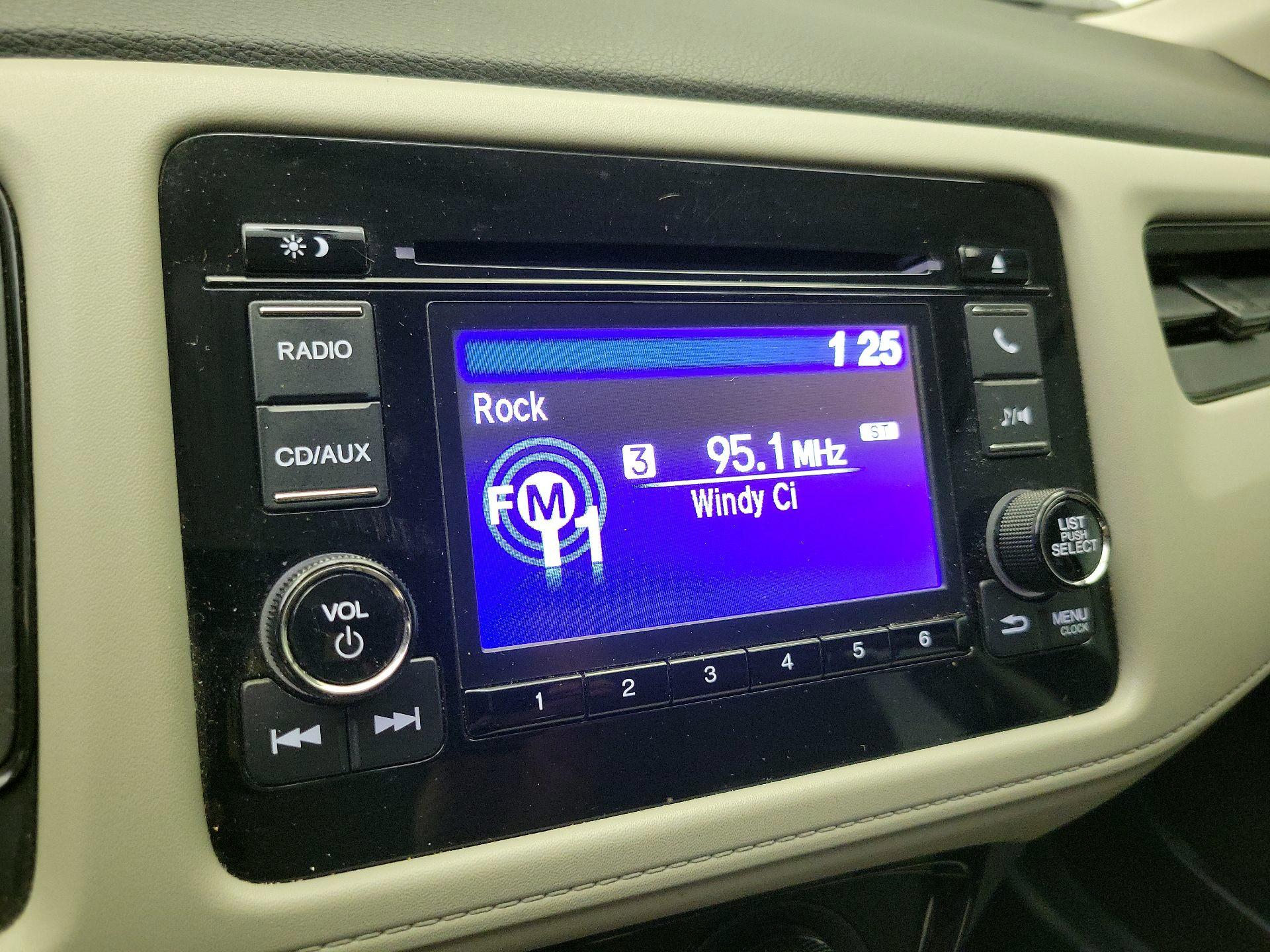Thumbnail: 2016 Honda HR-V - 15