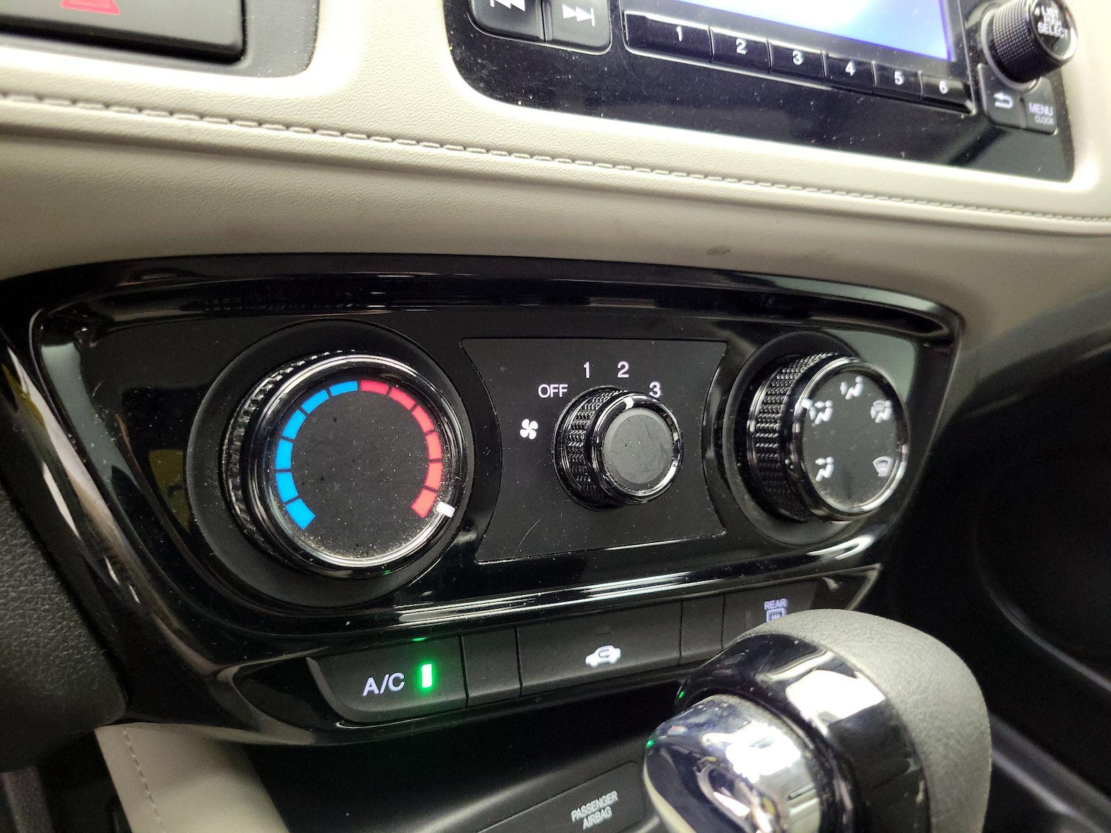 2016 Honda HR-V LX - Photo 17