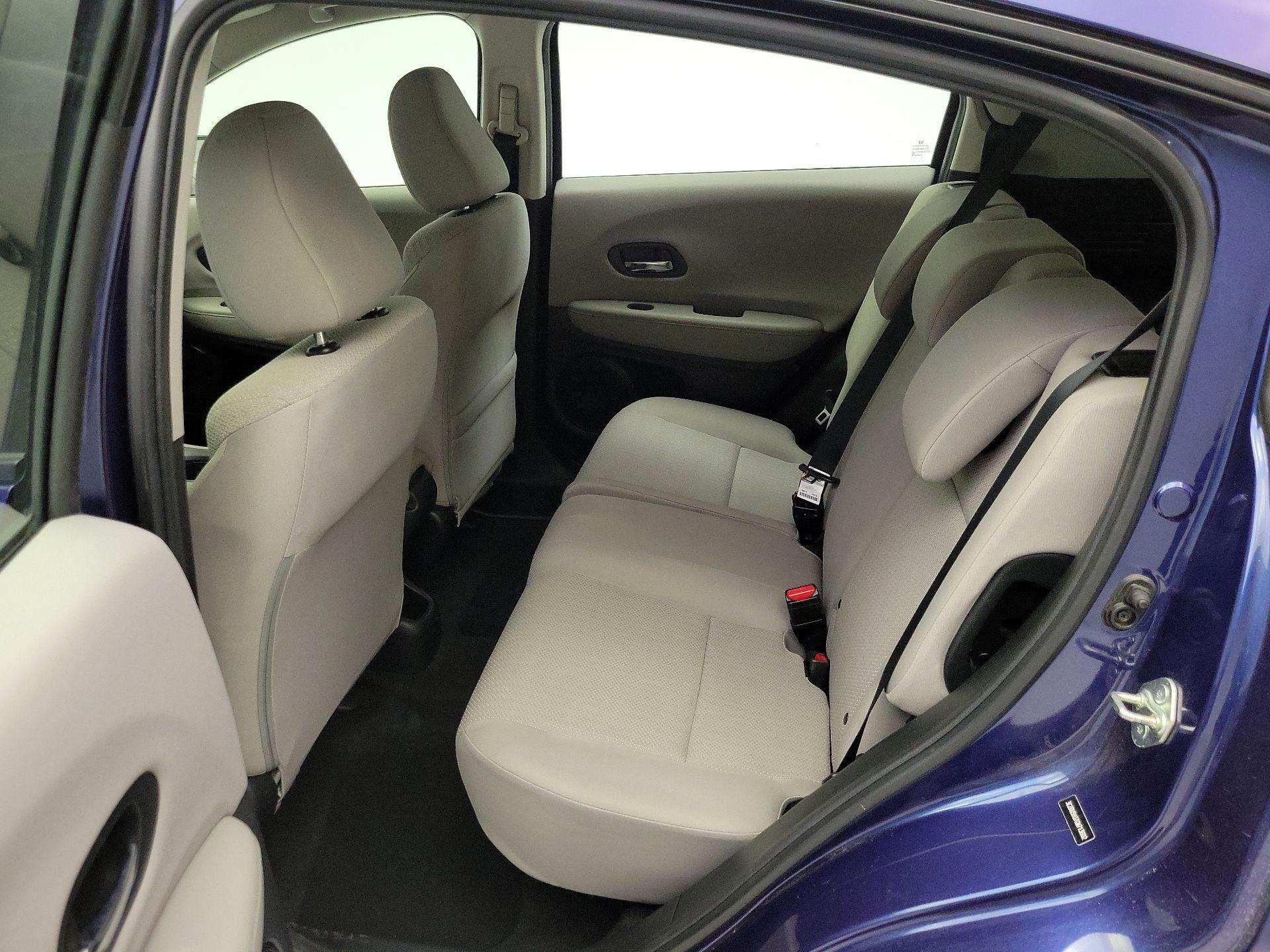 Thumbnail: 2016 Honda HR-V - 19