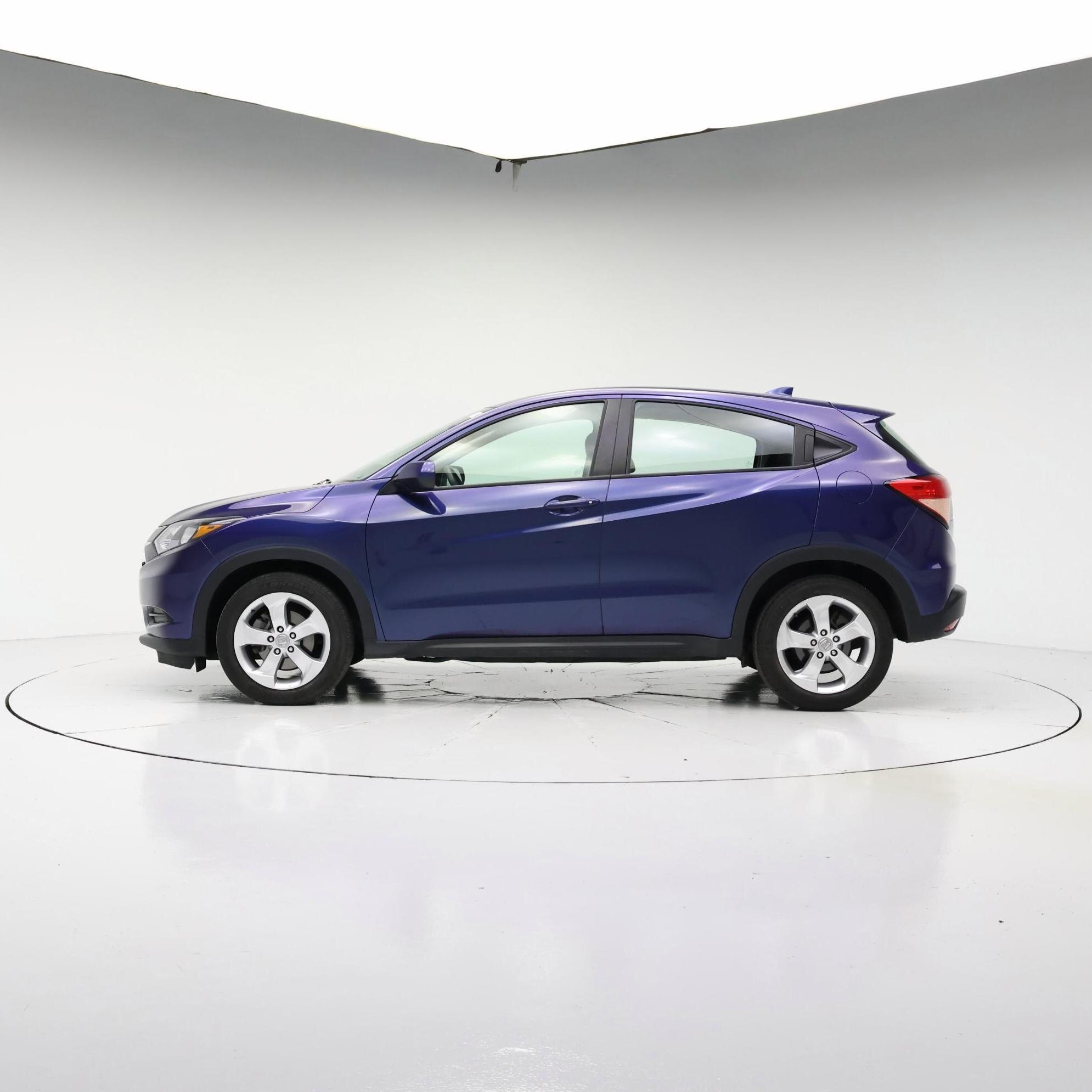 Thumbnail: 2016 Honda HR-V - 3