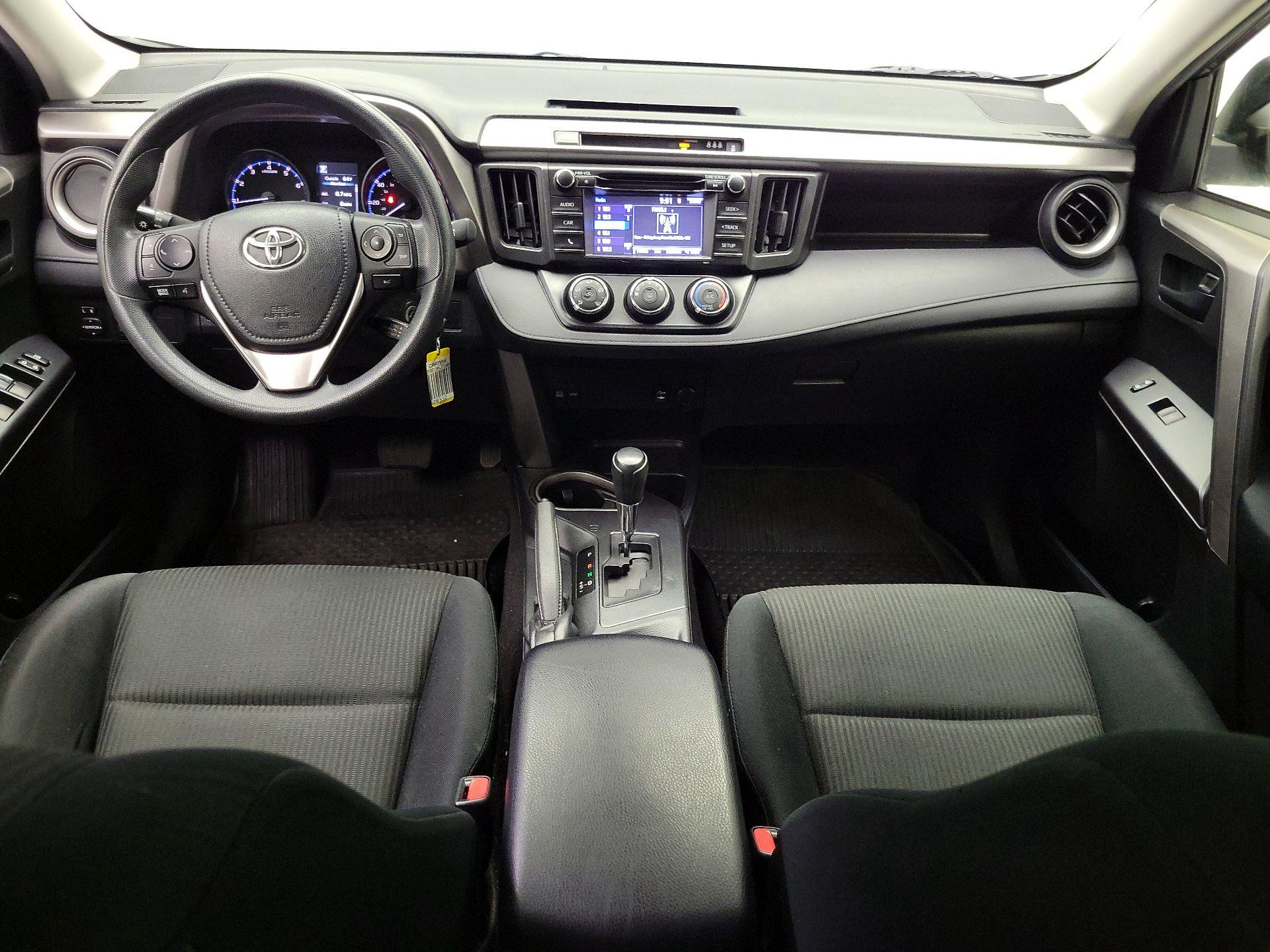 Thumbnail: 2017 Toyota RAV4 - 9