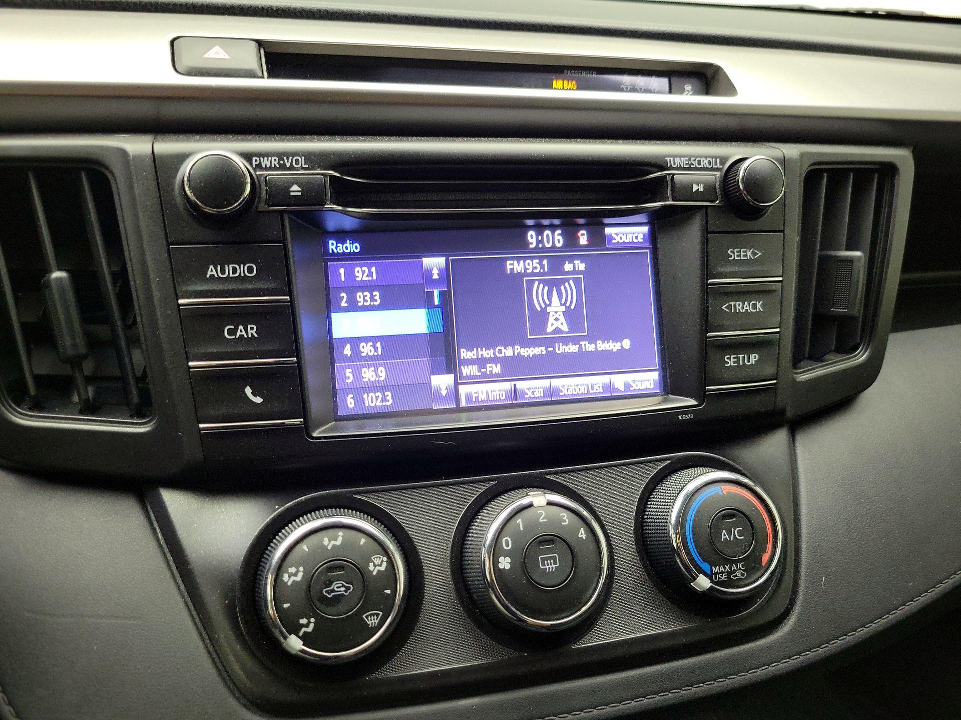 Thumbnail: 2017 Toyota RAV4 - 15