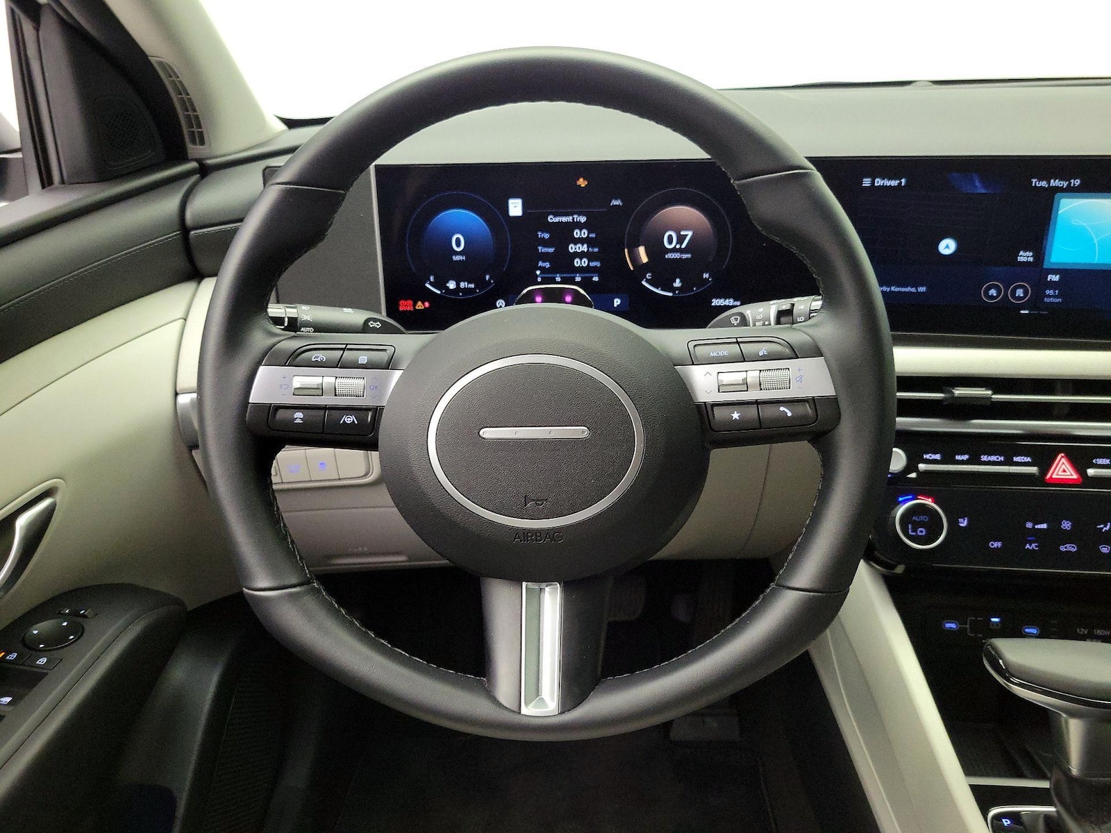 2025 Hyundai Tucson SEL Convenience - Photo 11