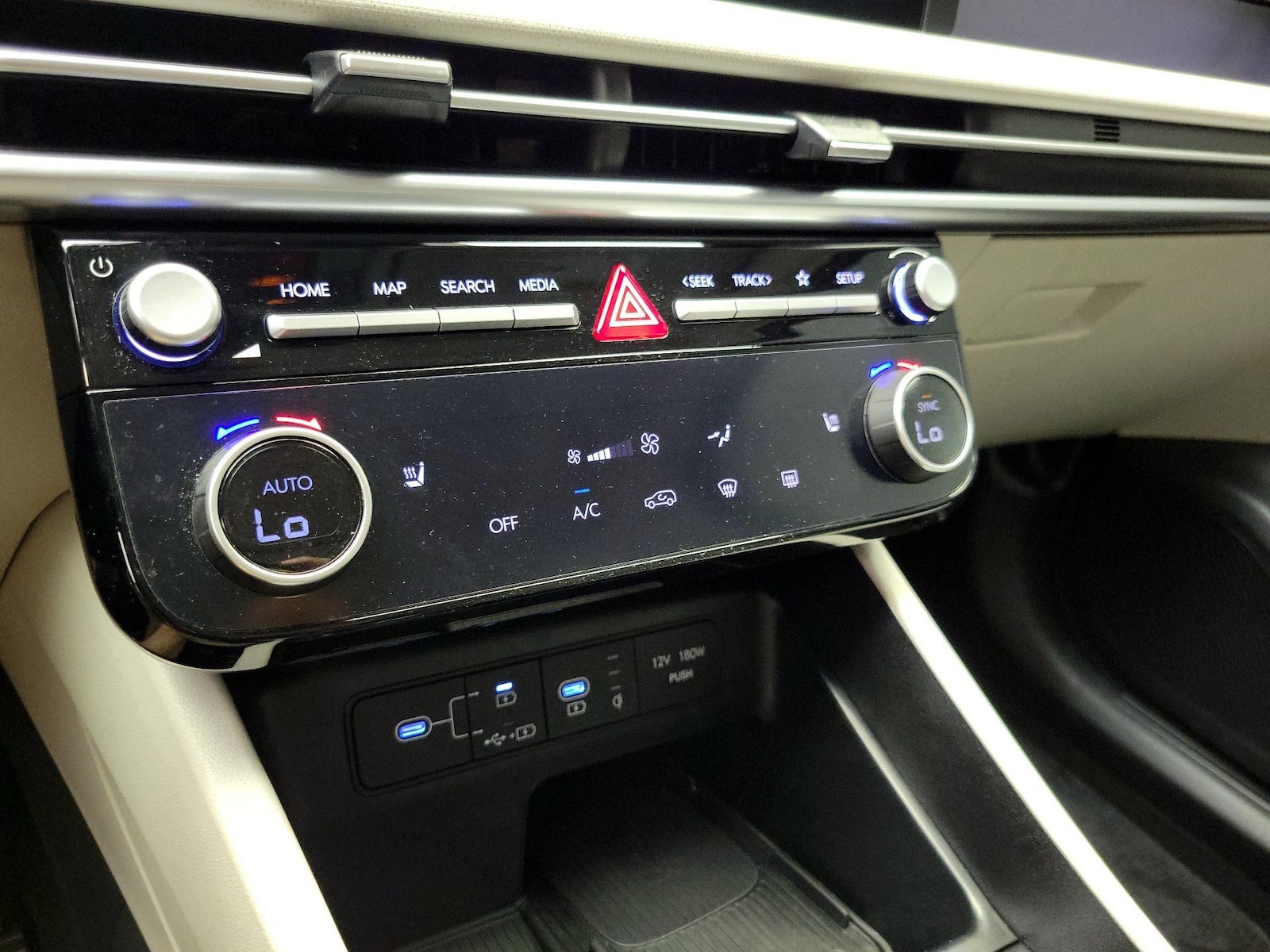 2025 Hyundai Tucson SEL Convenience - Photo 17