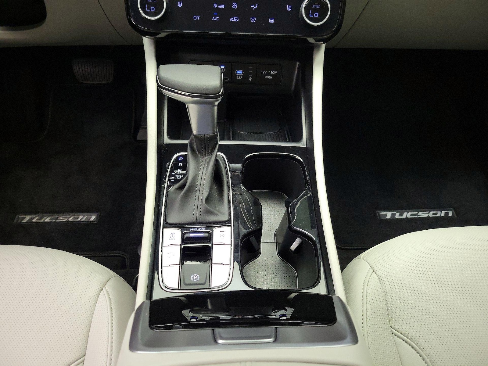 2025 Hyundai Tucson SEL Convenience - Photo 18