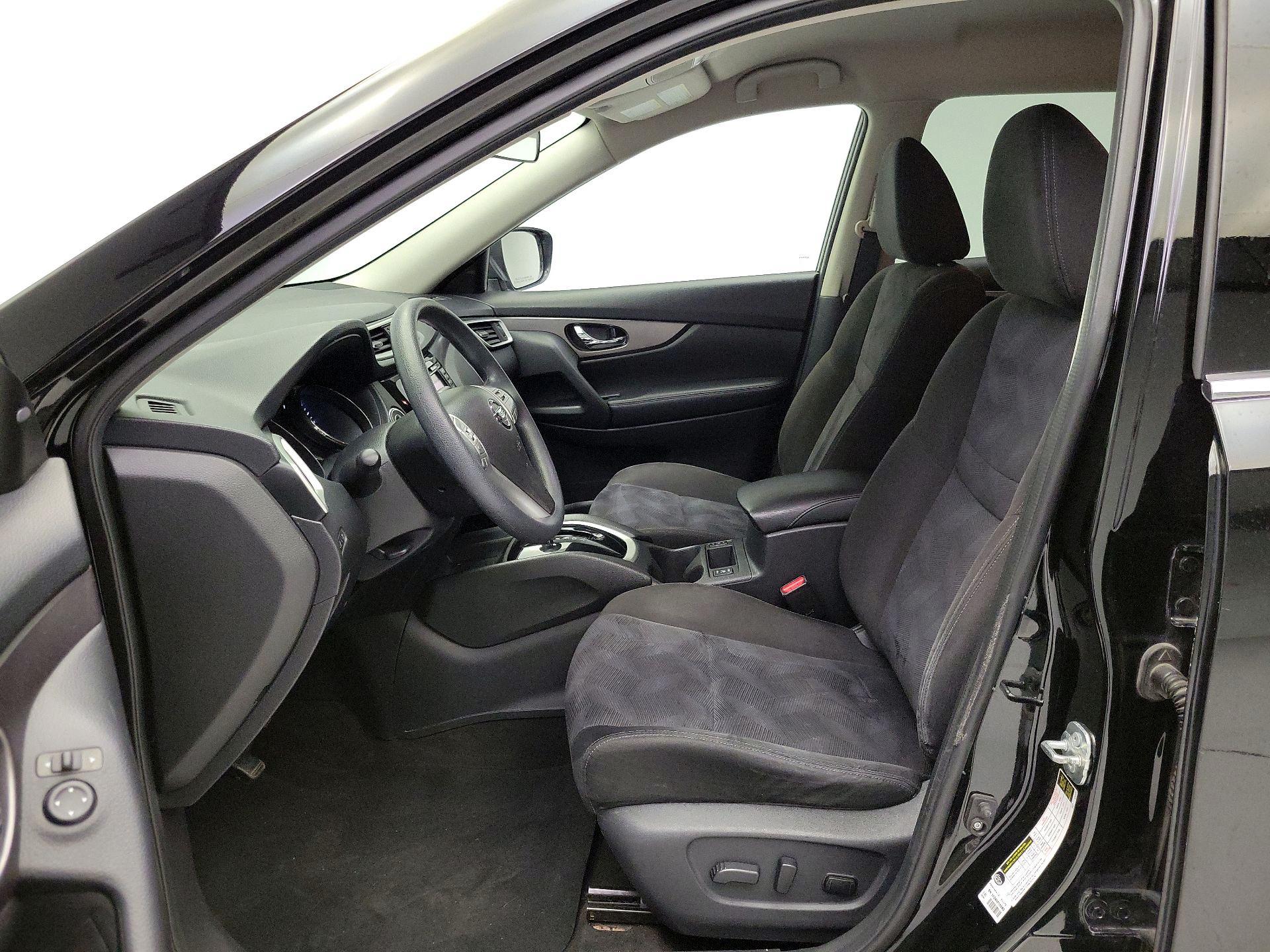 Thumbnail: 2015 Nissan Rogue - 11