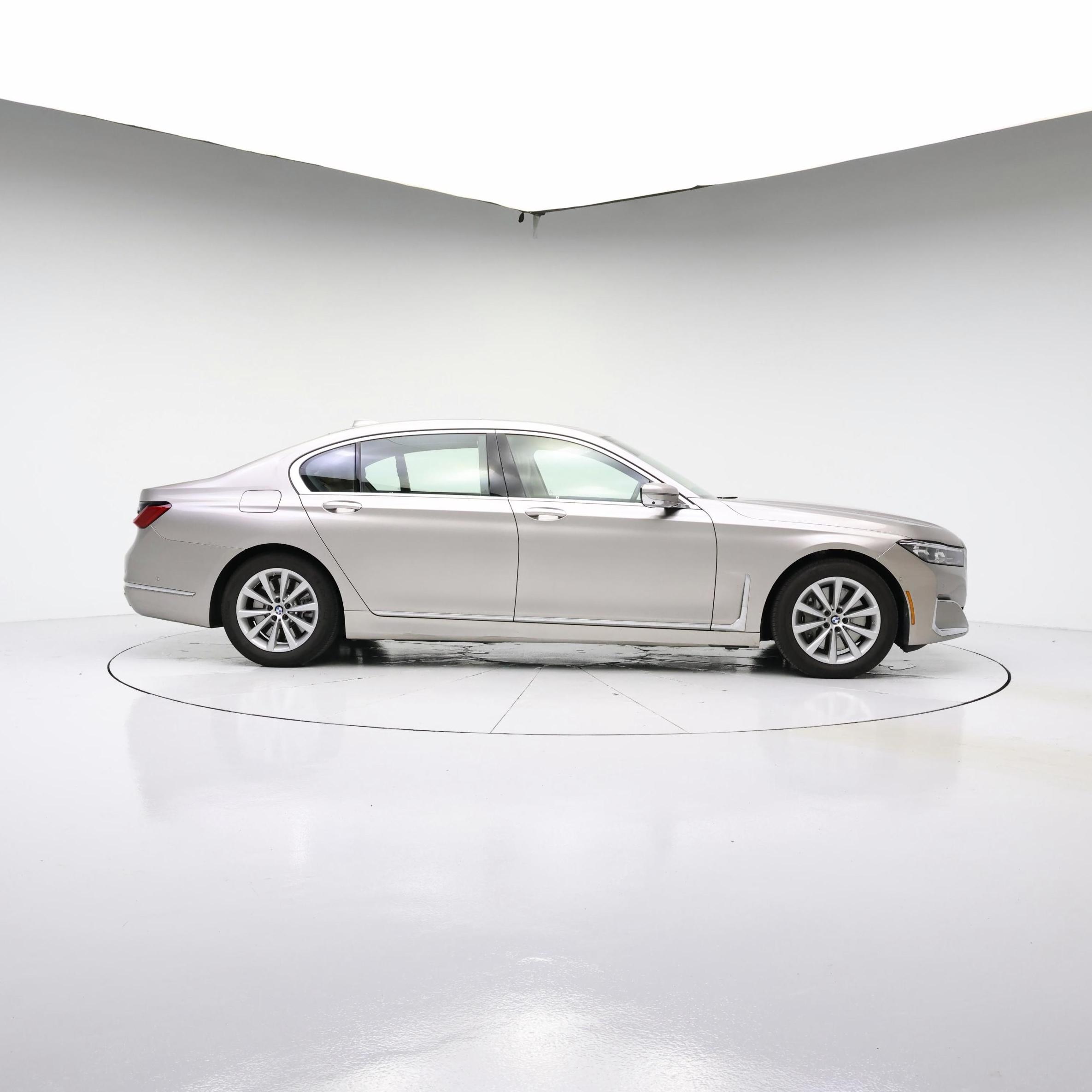 Thumbnail: 2021 BMW 7 Series - 7