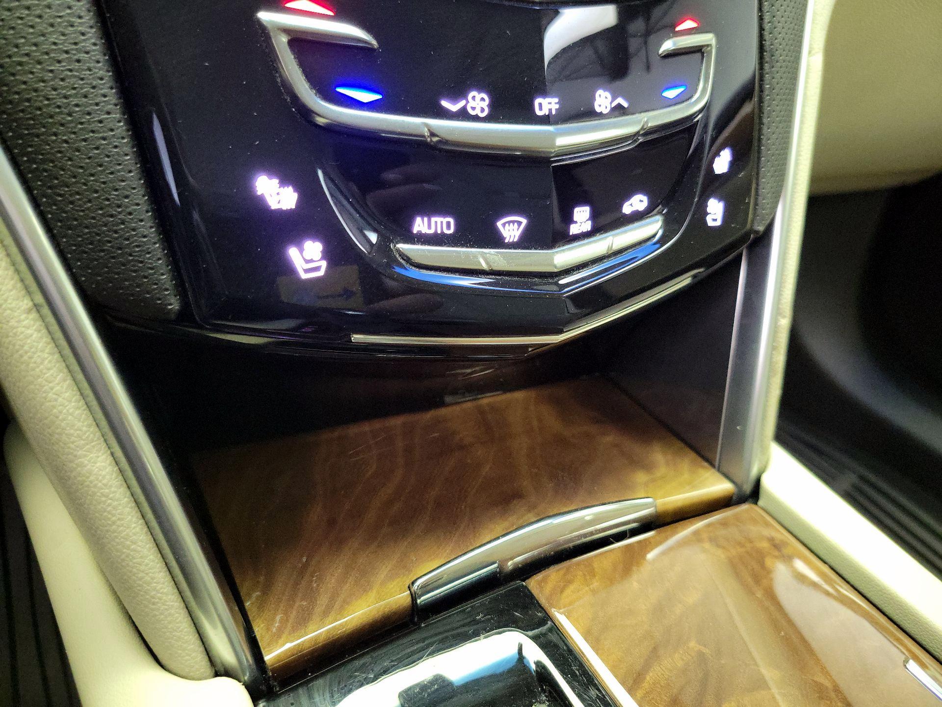 Thumbnail: 2018 Cadillac XTS - 16