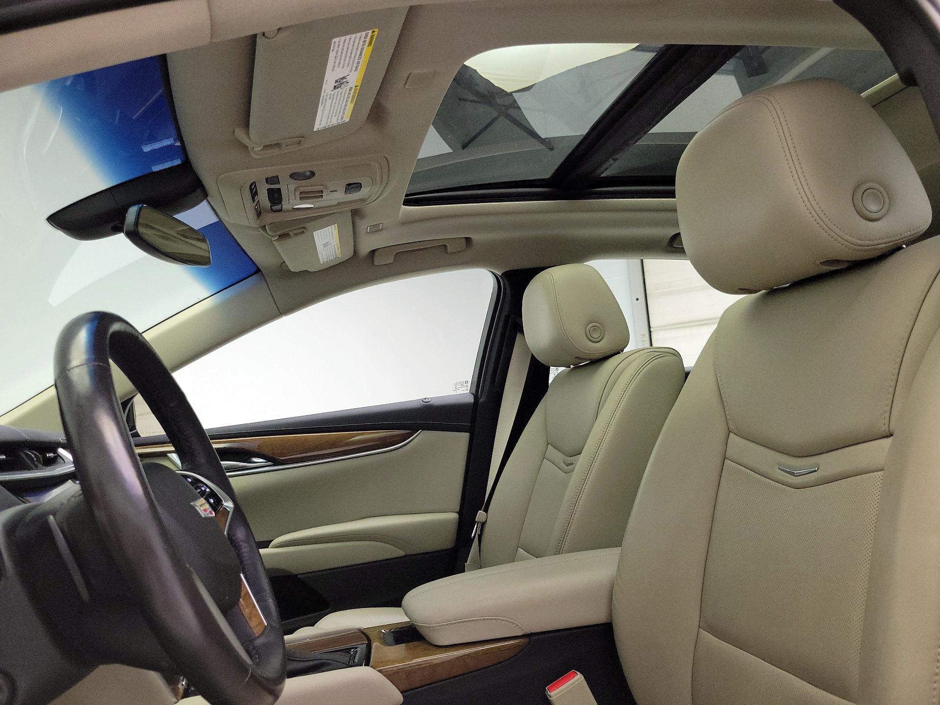 Thumbnail: 2018 Cadillac XTS - 19