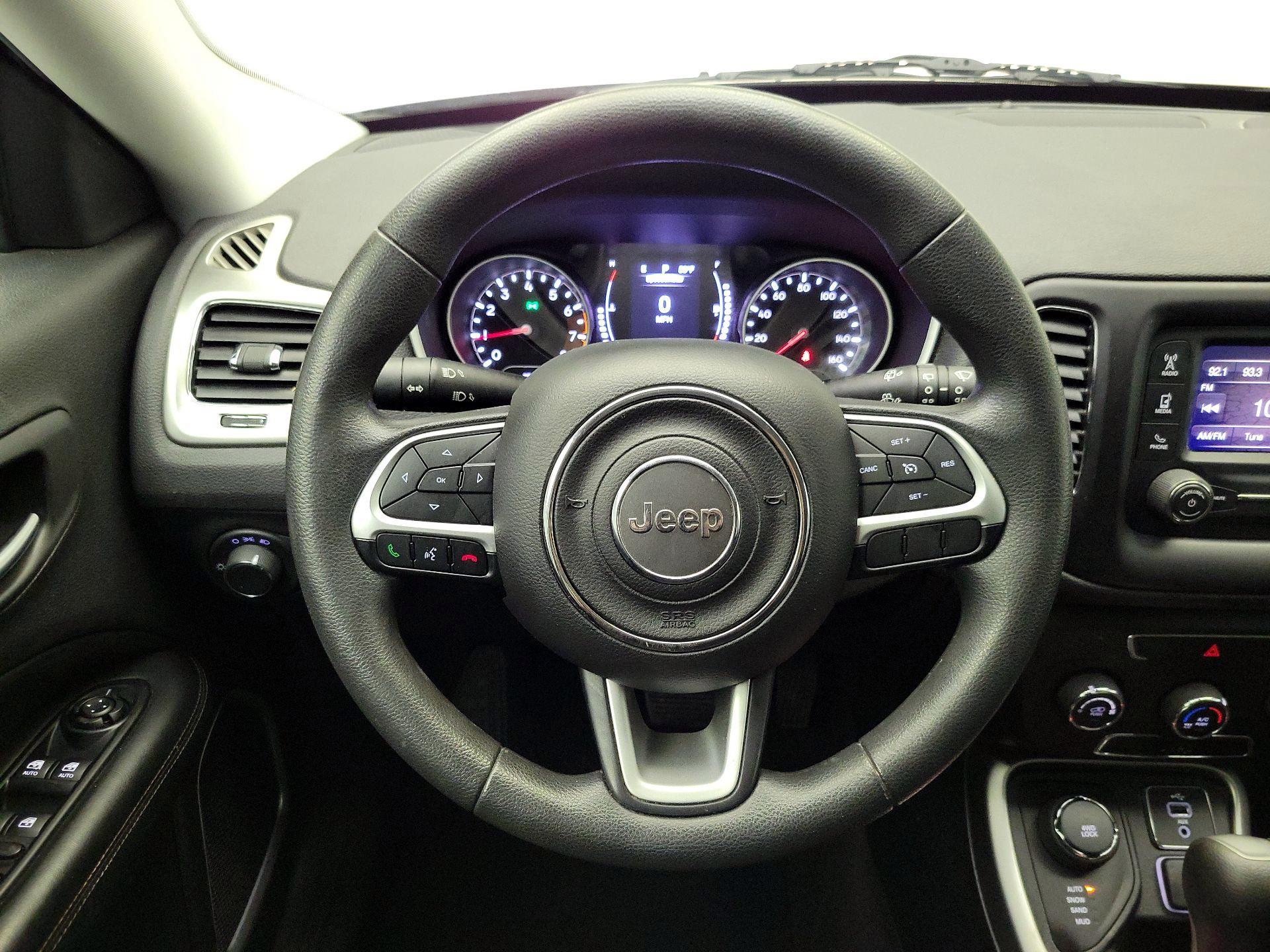 Thumbnail: 2018 Jeep Compass - 10