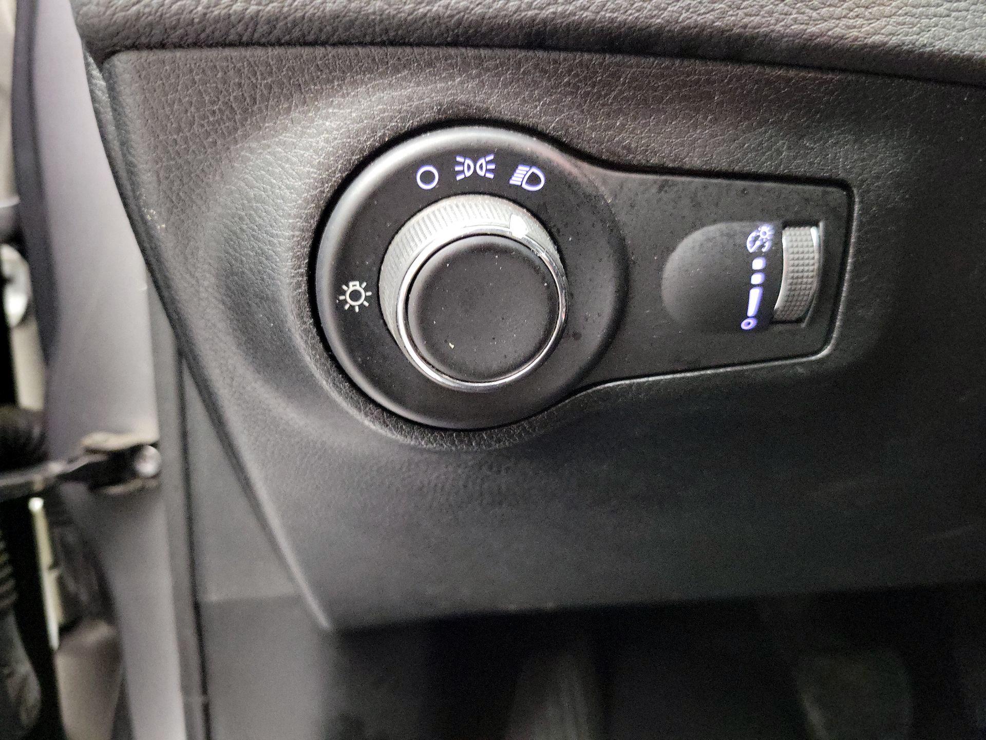 Thumbnail: 2018 Jeep Compass - 13