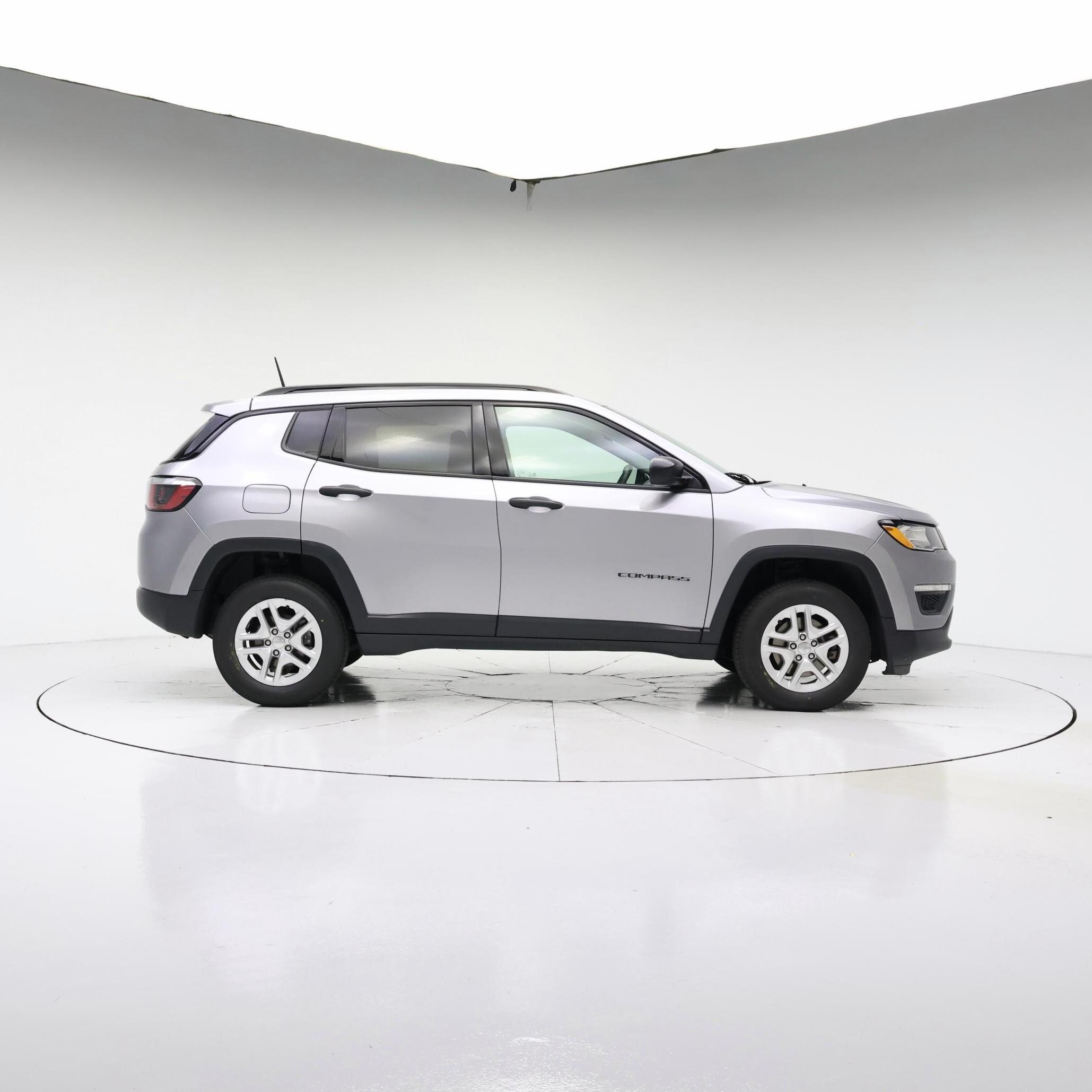Thumbnail: 2018 Jeep Compass - 7