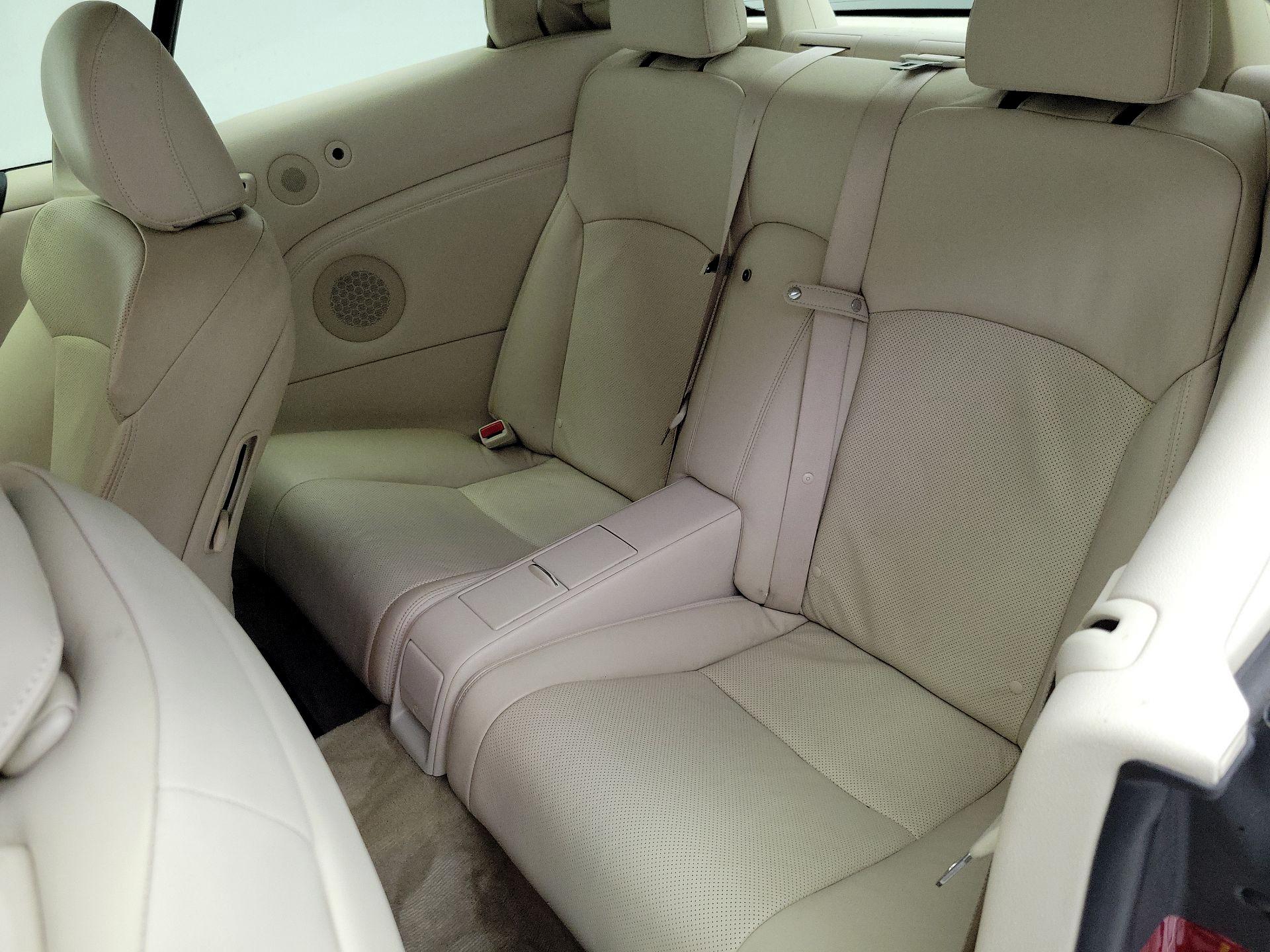 Thumbnail: 2015 Lexus IS - 18