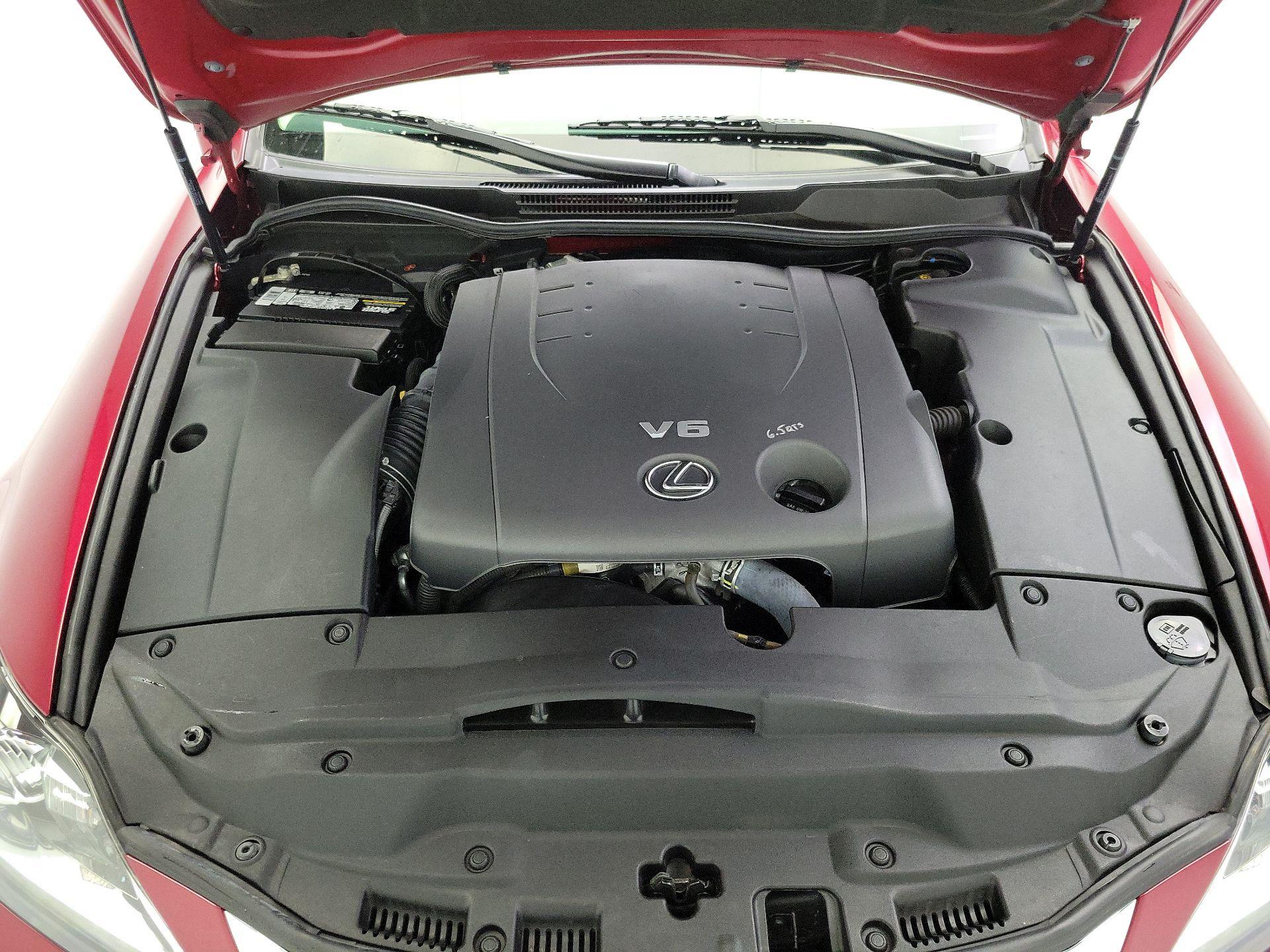 Thumbnail: 2015 Lexus IS - 20