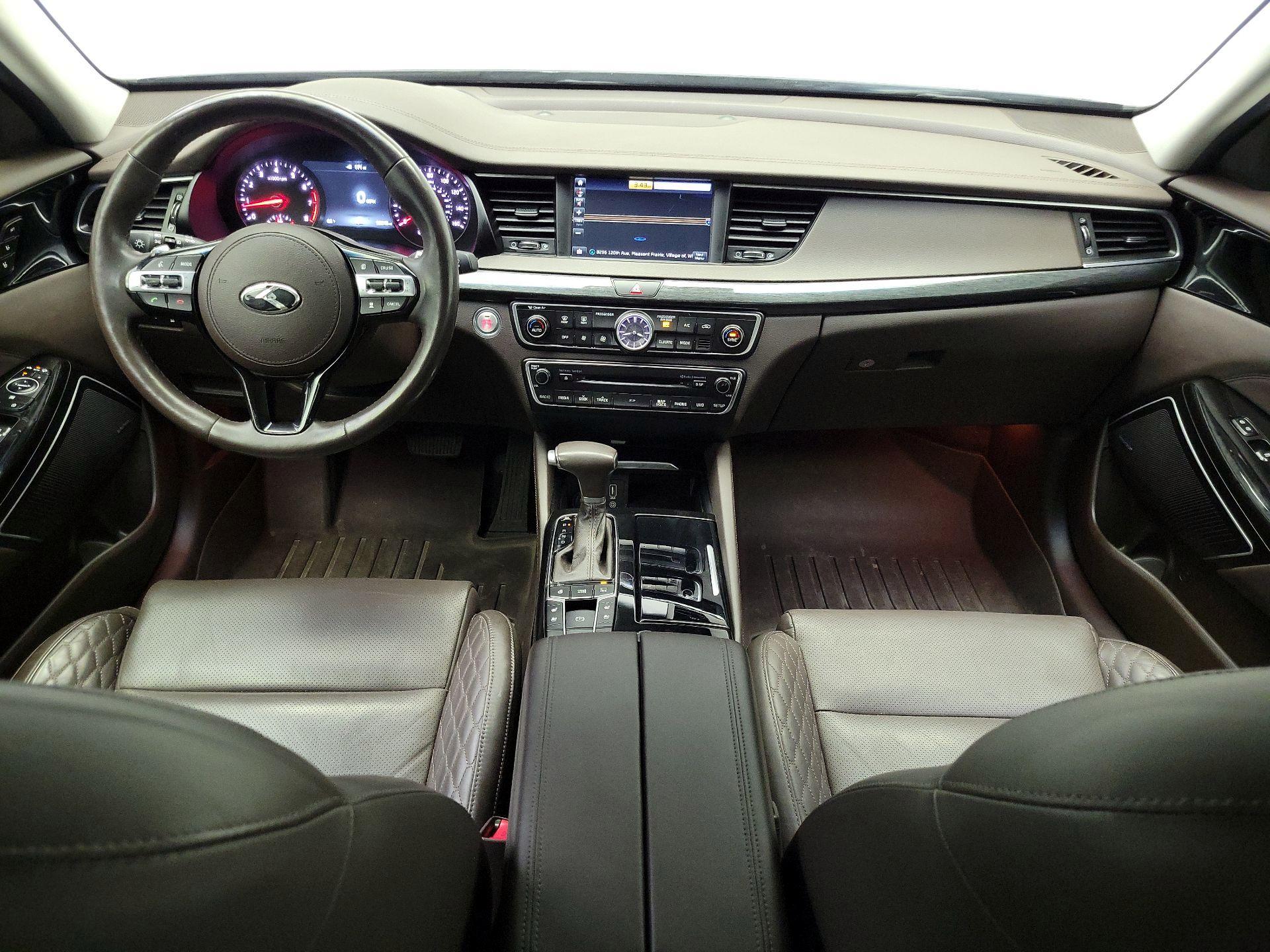 Thumbnail: 2017 Kia Cadenza - 9