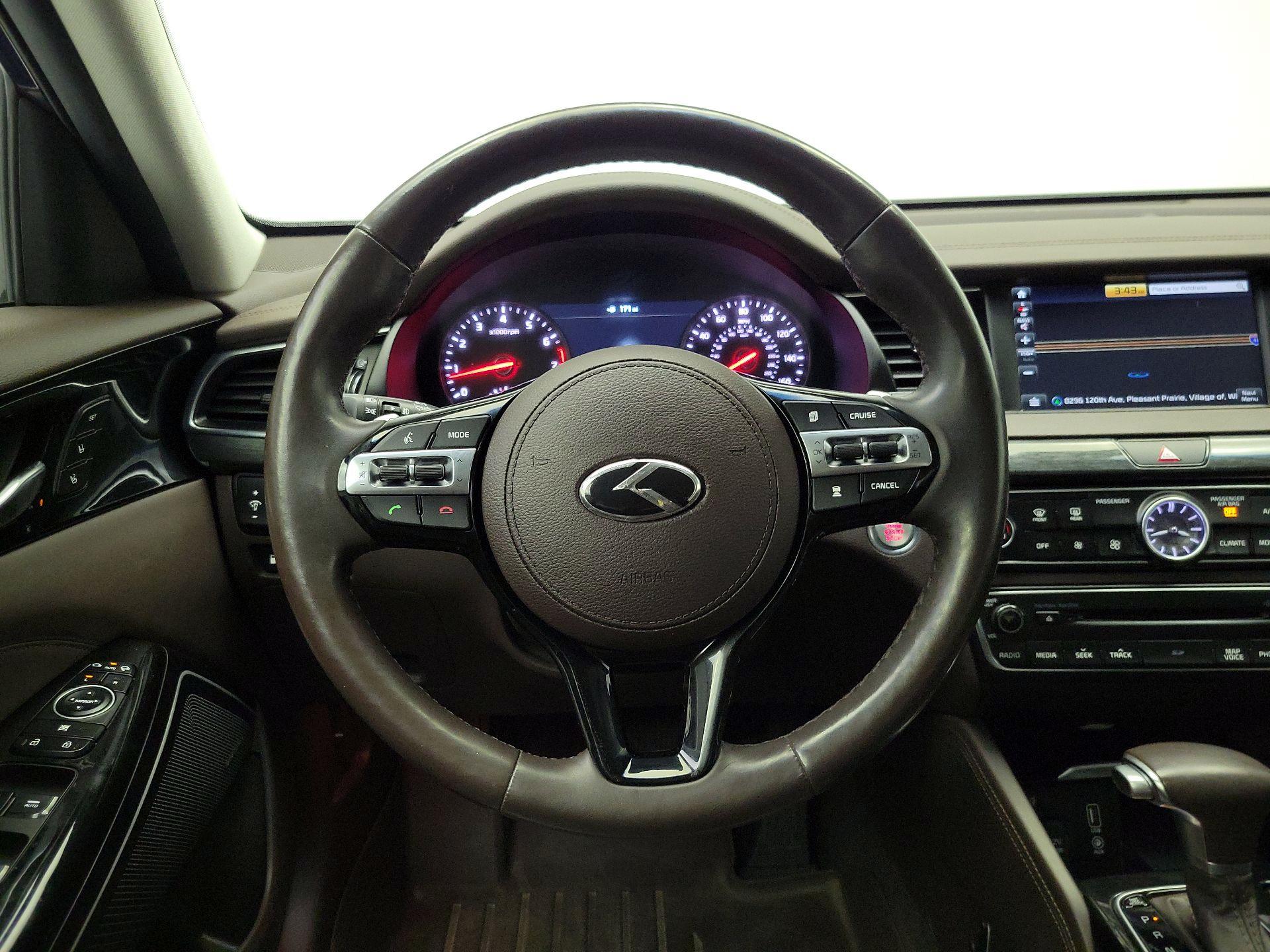 Thumbnail: 2017 Kia Cadenza - 10