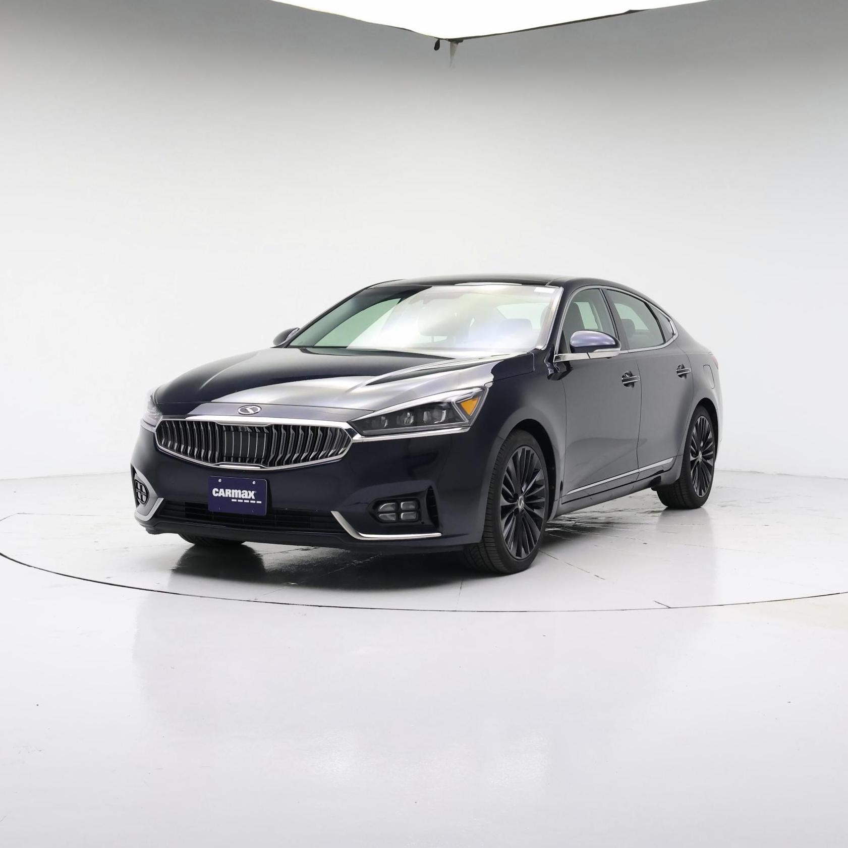 Thumbnail: 2017 Kia Cadenza - 4