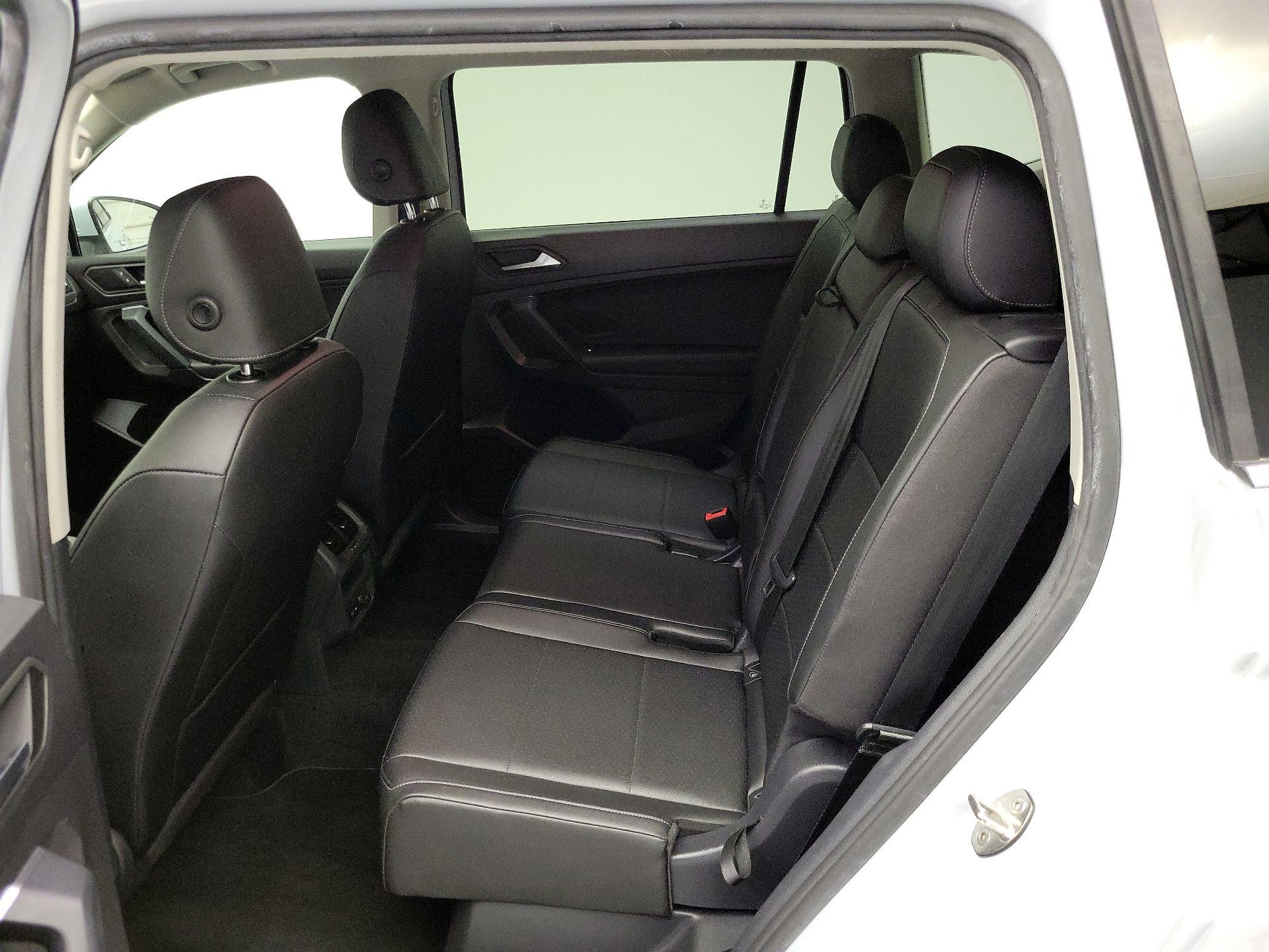 Thumbnail: 2019 Volkswagen Tiguan - 19