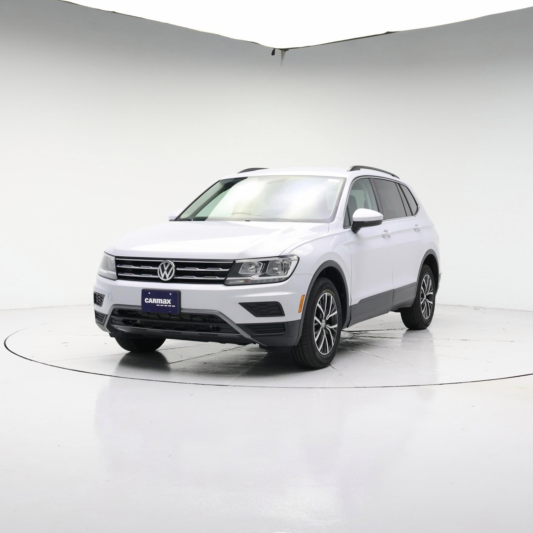 Thumbnail: 2019 Volkswagen Tiguan - 4