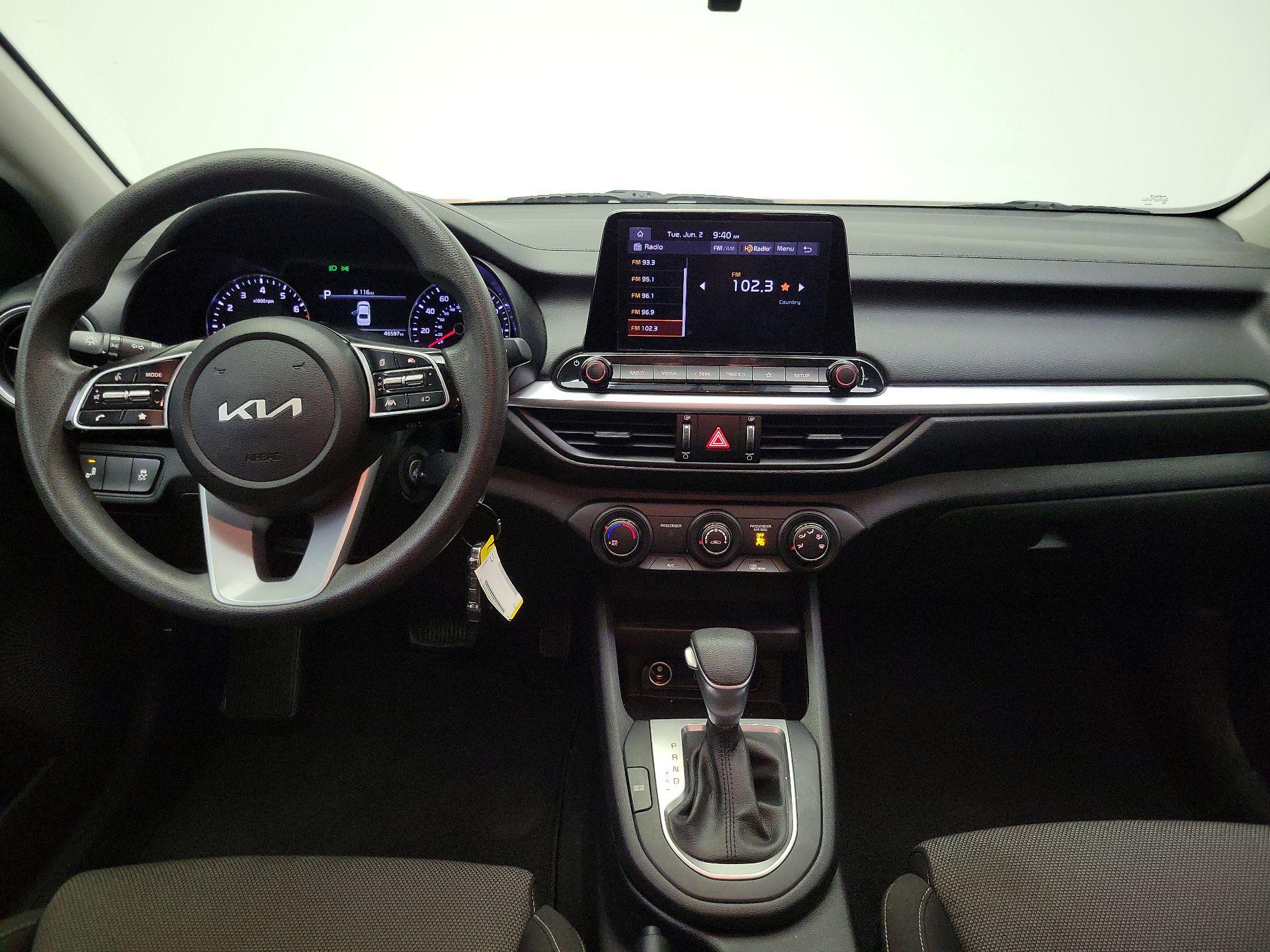 Thumbnail: 2022 Kia Forte - 9