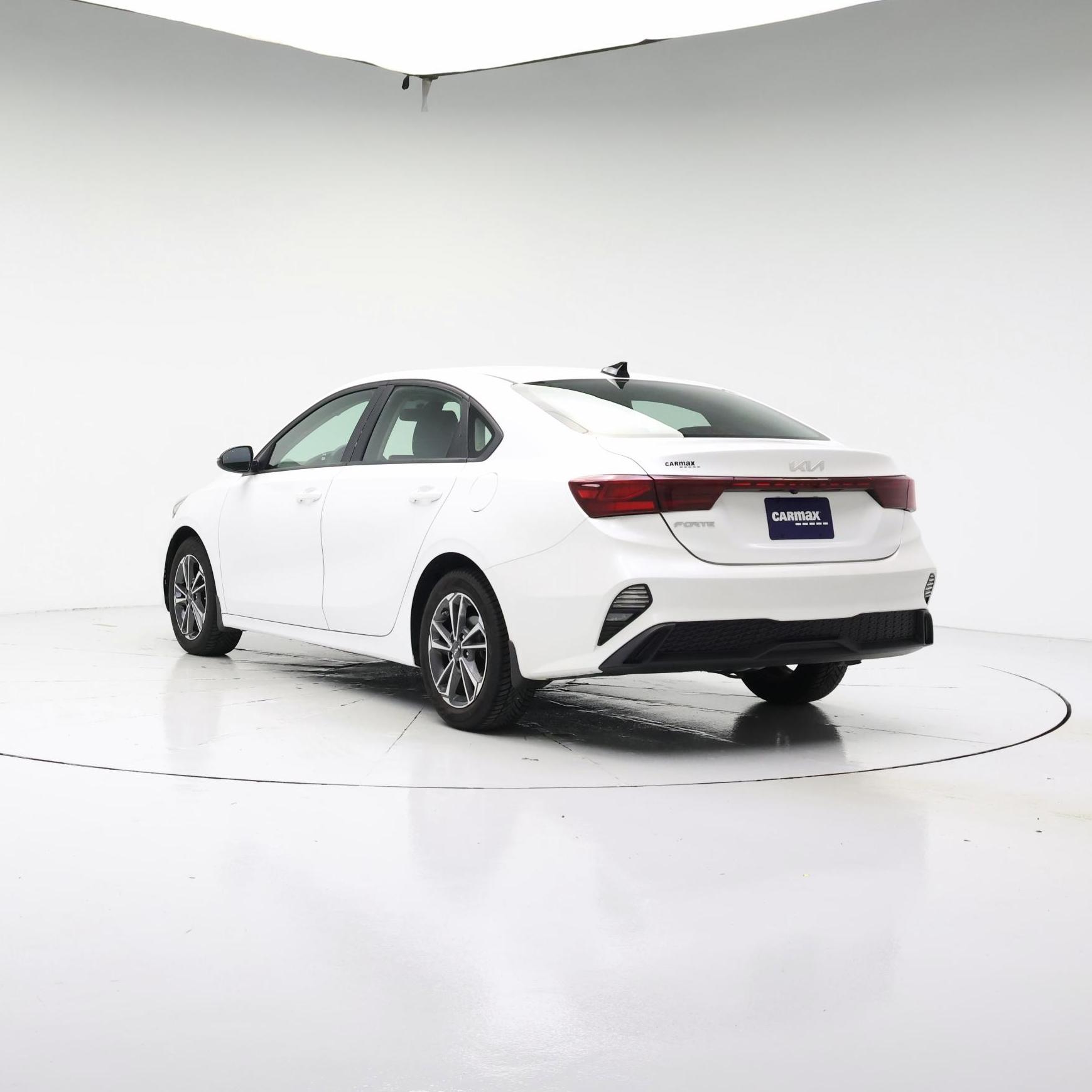 Thumbnail: 2022 Kia Forte - 2