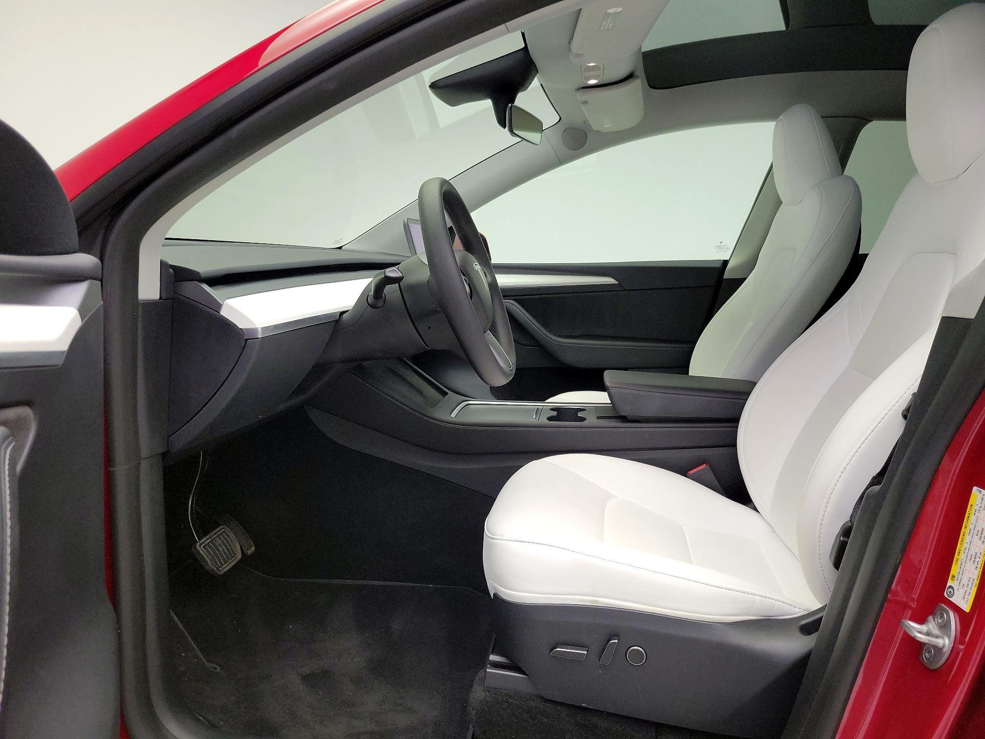 Thumbnail: 2023 Tesla Model Y - 11