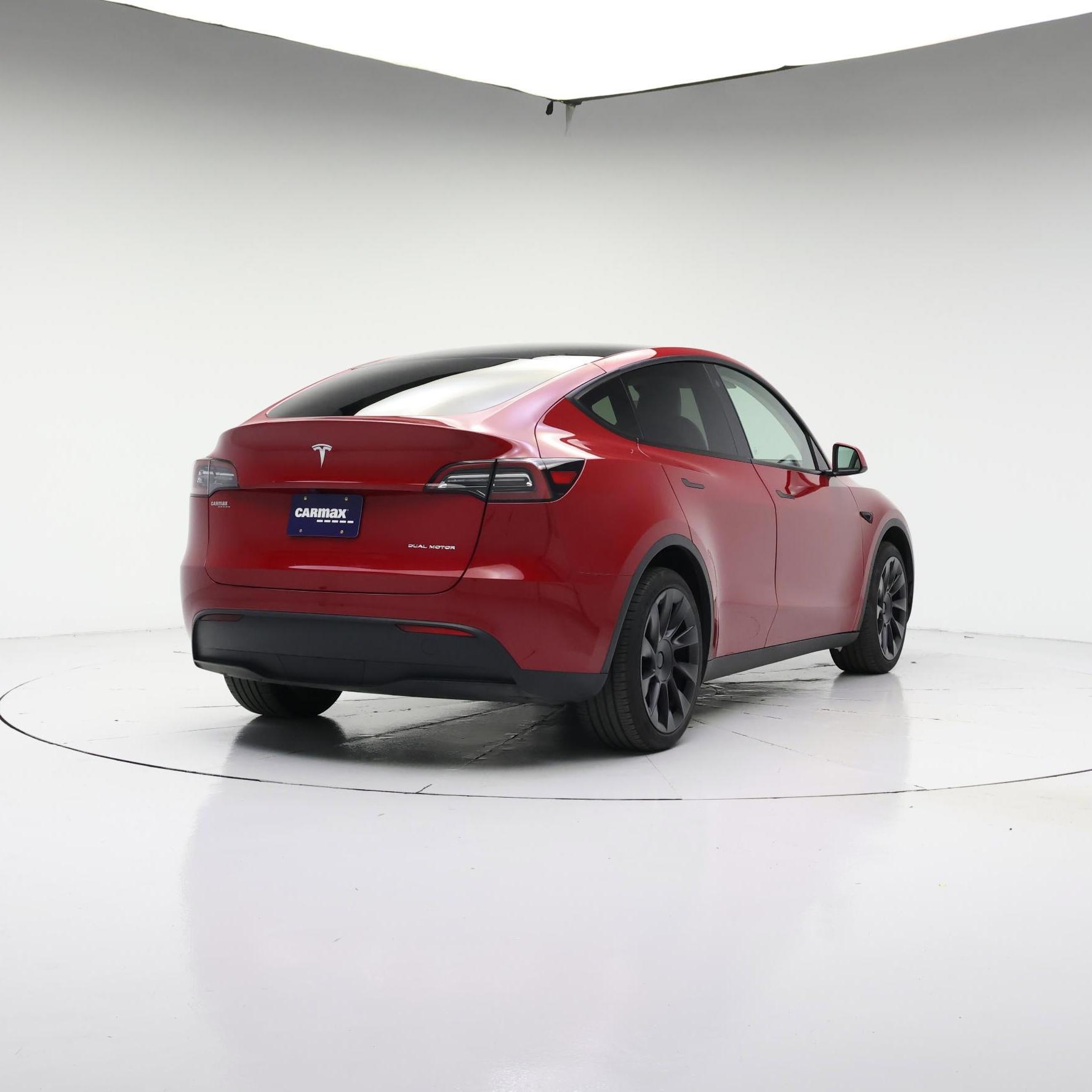 Thumbnail: 2023 Tesla Model Y - 4