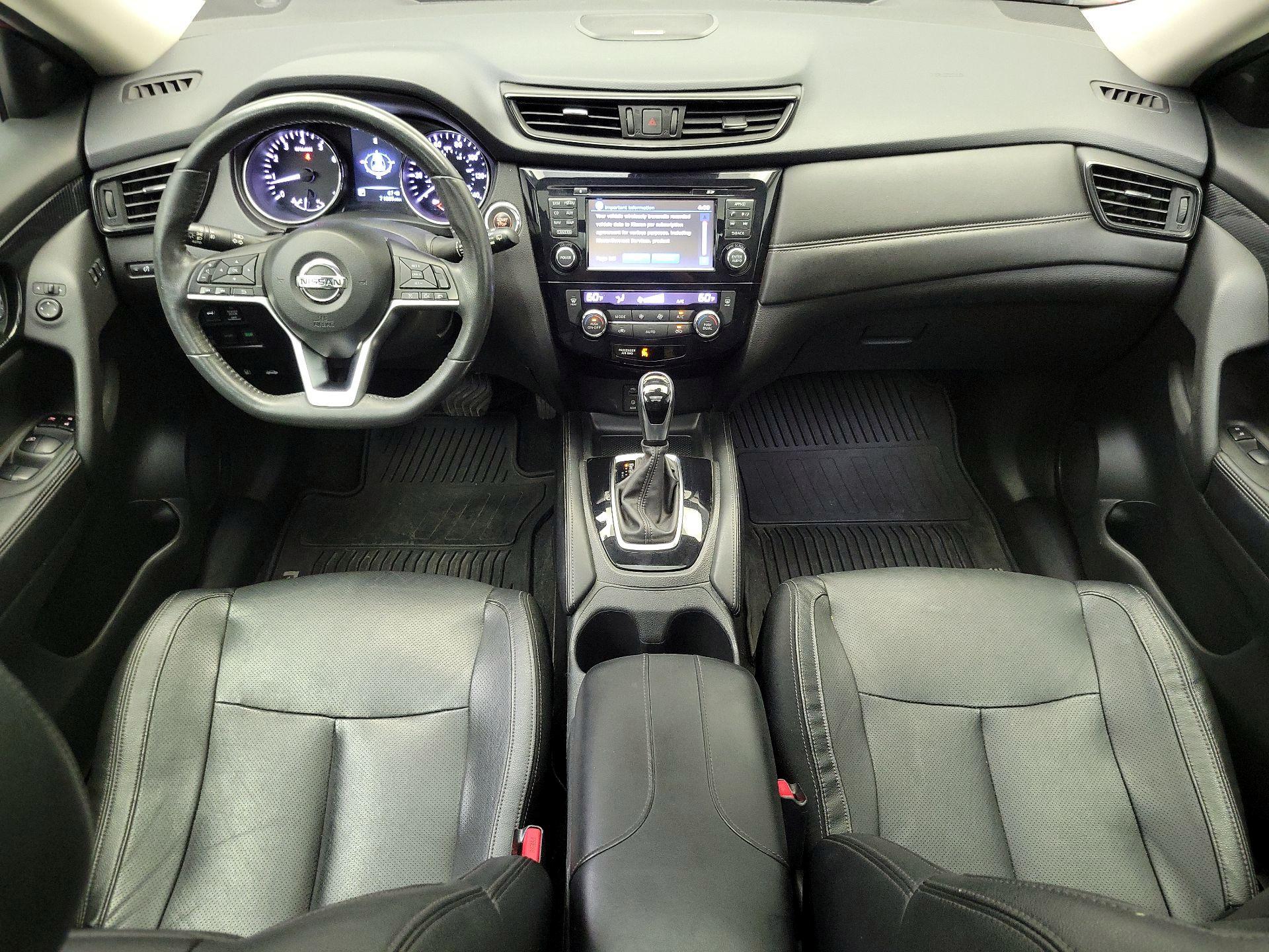 Thumbnail: 2017 Nissan Rogue - 9