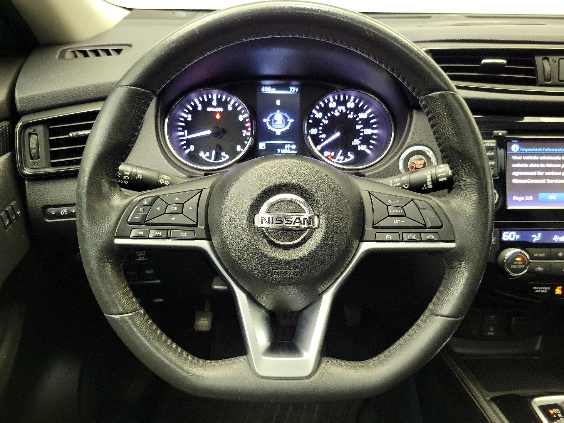 Thumbnail: 2017 Nissan Rogue - 10