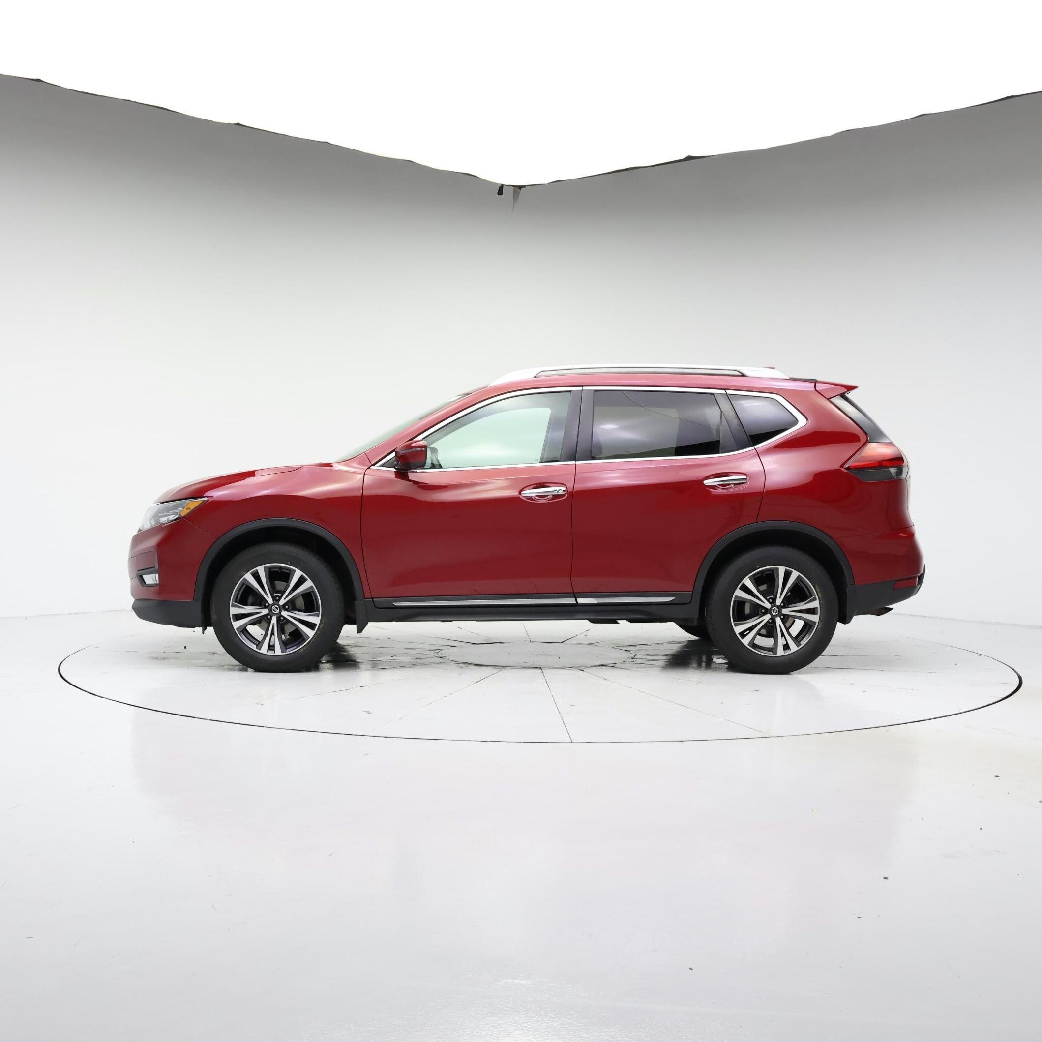 Thumbnail: 2017 Nissan Rogue - 3
