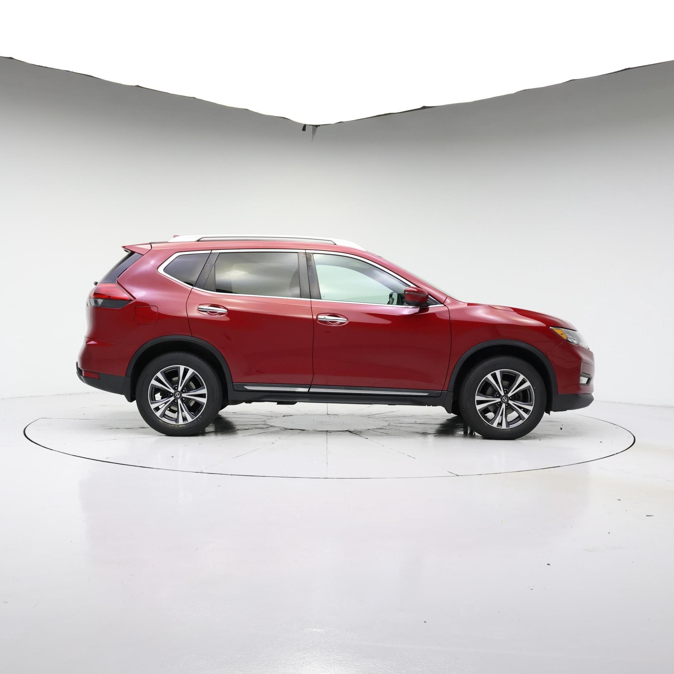 Thumbnail: 2017 Nissan Rogue - 7