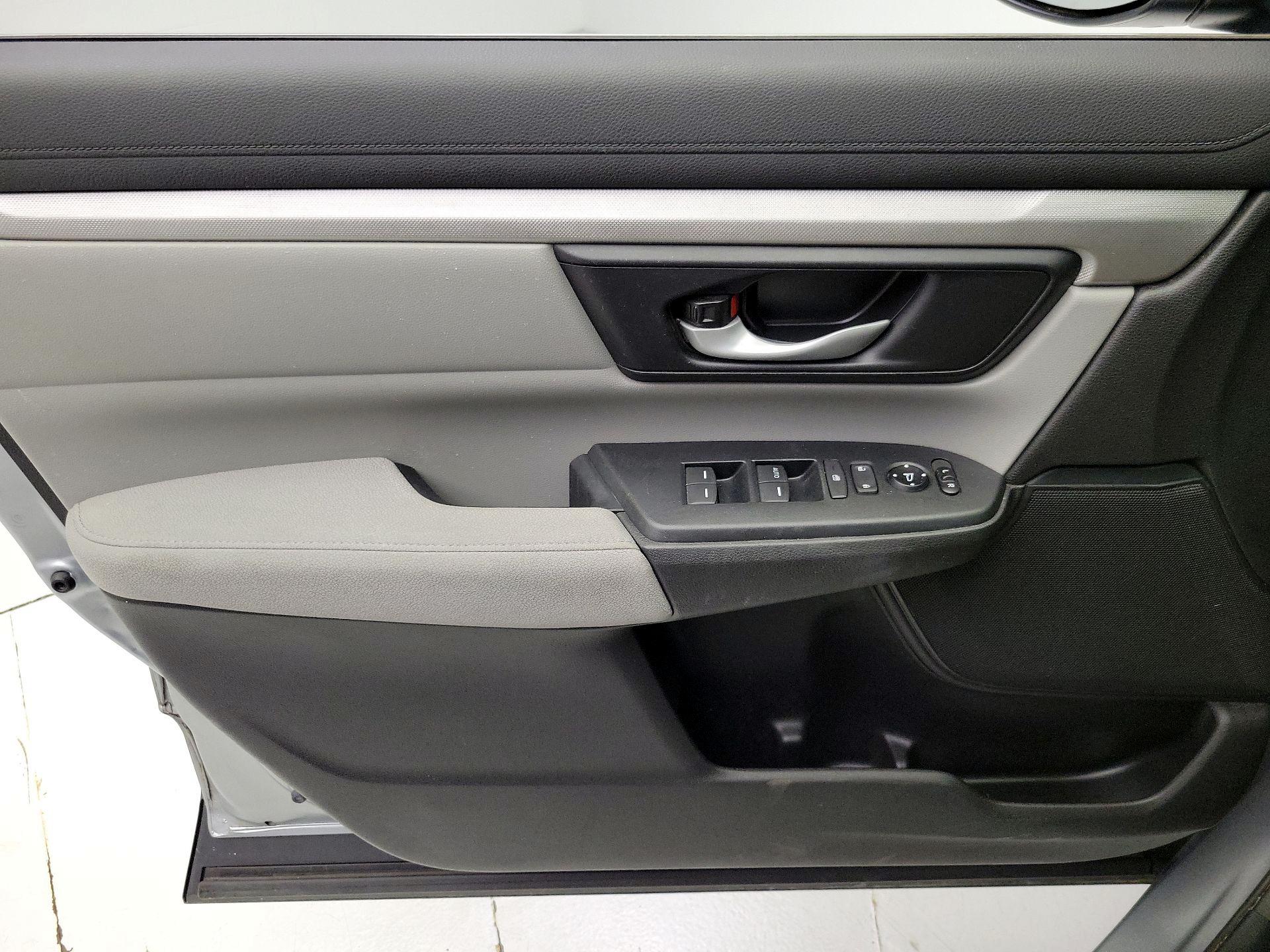 Thumbnail: 2017 Honda CR-V - 12