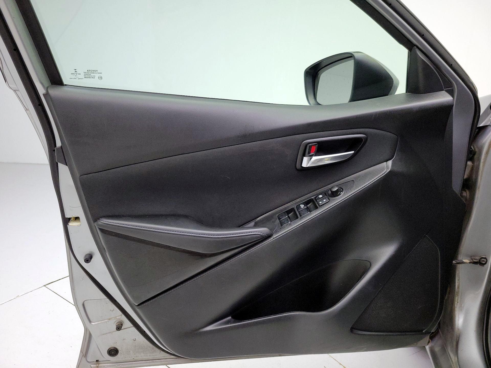 Thumbnail: 2016 Scion iA - 12