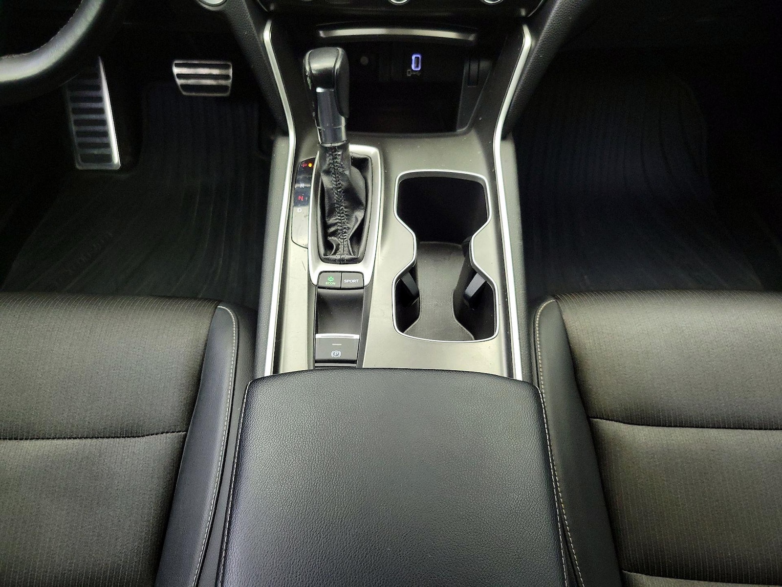 2018 Honda Accord Sport - Photo 18